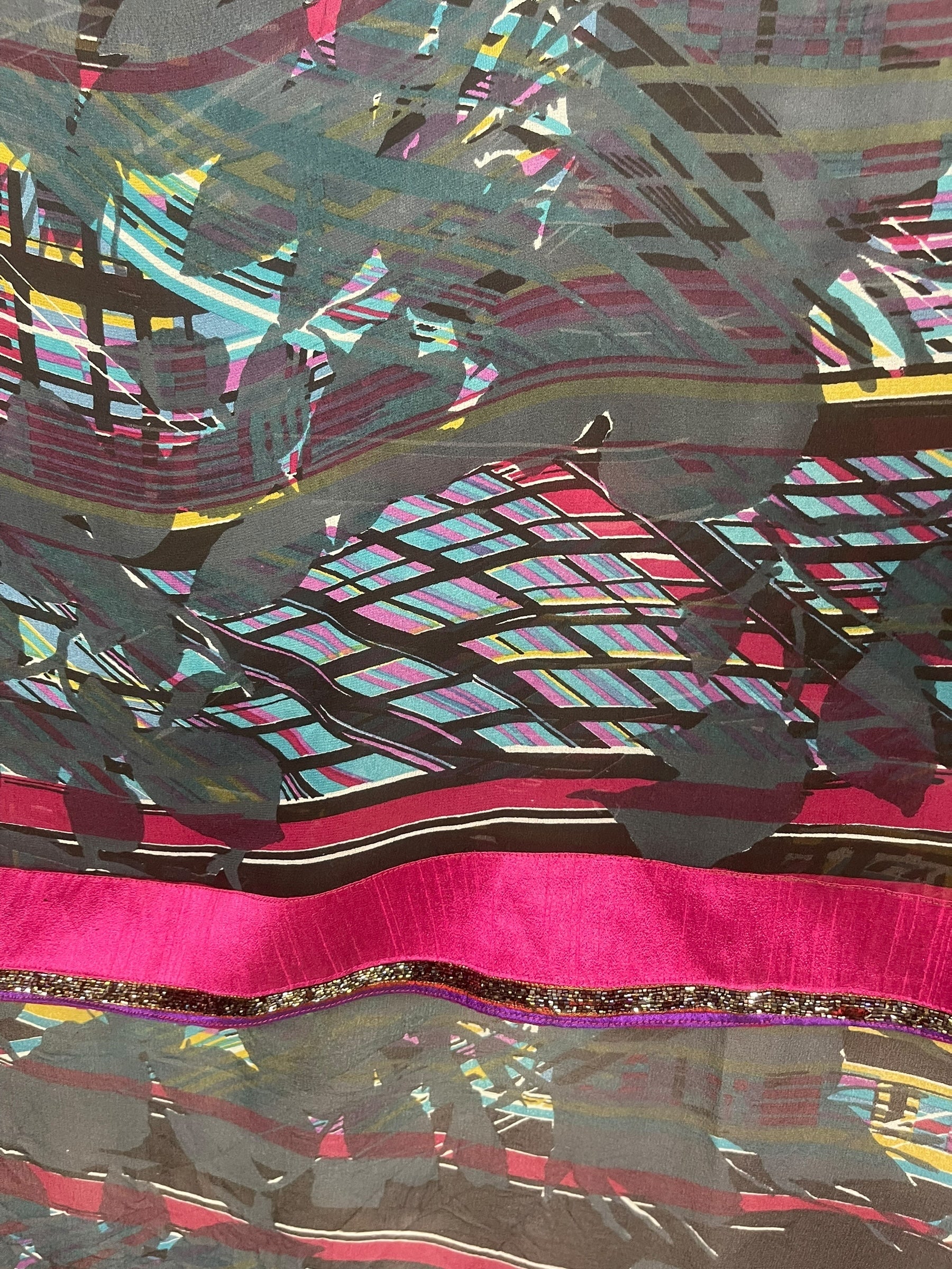 PRG8518 Avatar Pure Silk Hi Lo Top