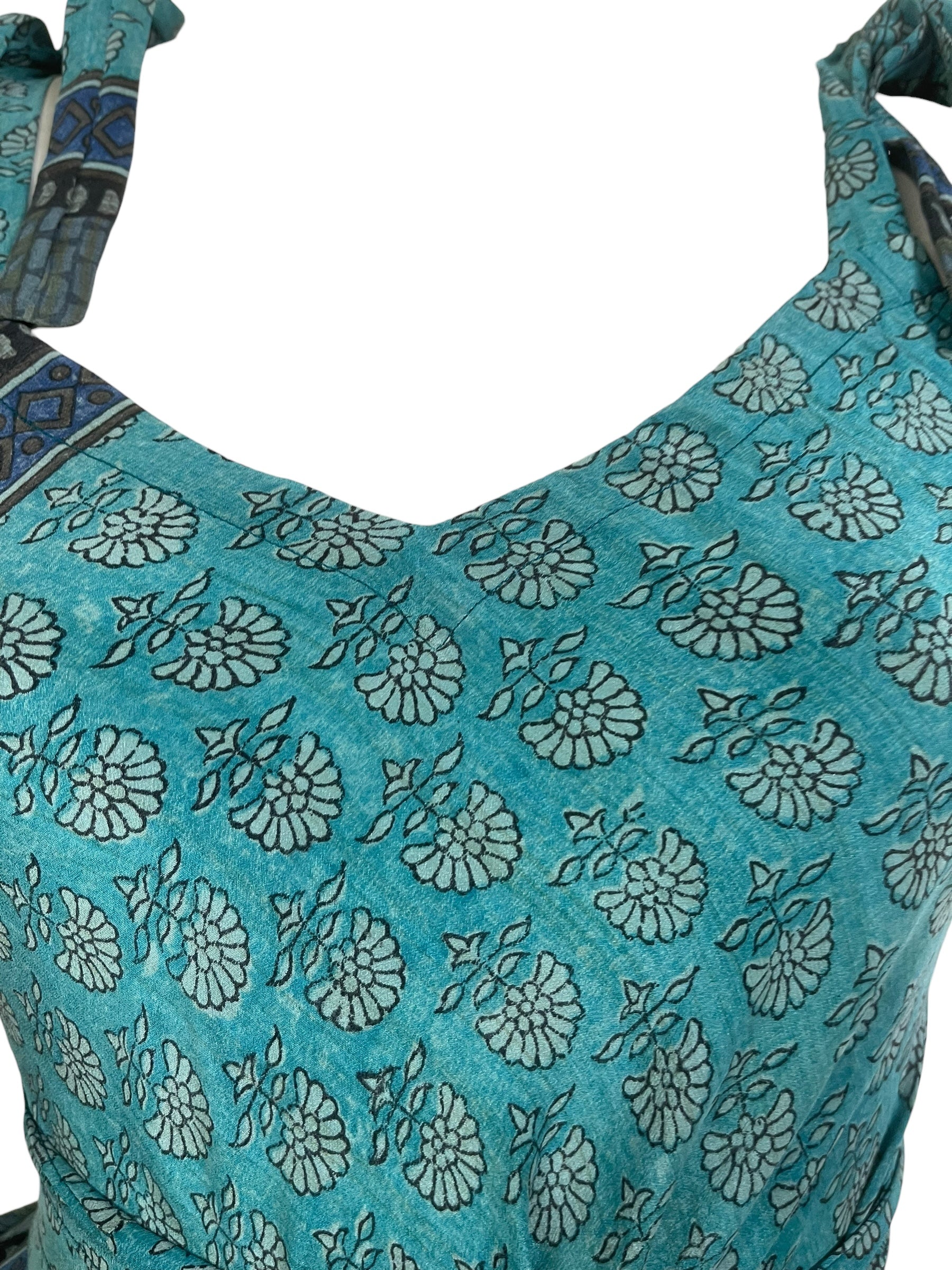 PRC8835 Wabi Sabi Pure Silk Maxi Dress with Belt by 15 FEBRUARY 2026 – Handmade ethical Maxi Dress from sariKNOTsari using upcycled silk. Designed in Canada for travel and slow fashion, loved from Toronto to LA to Sydney.