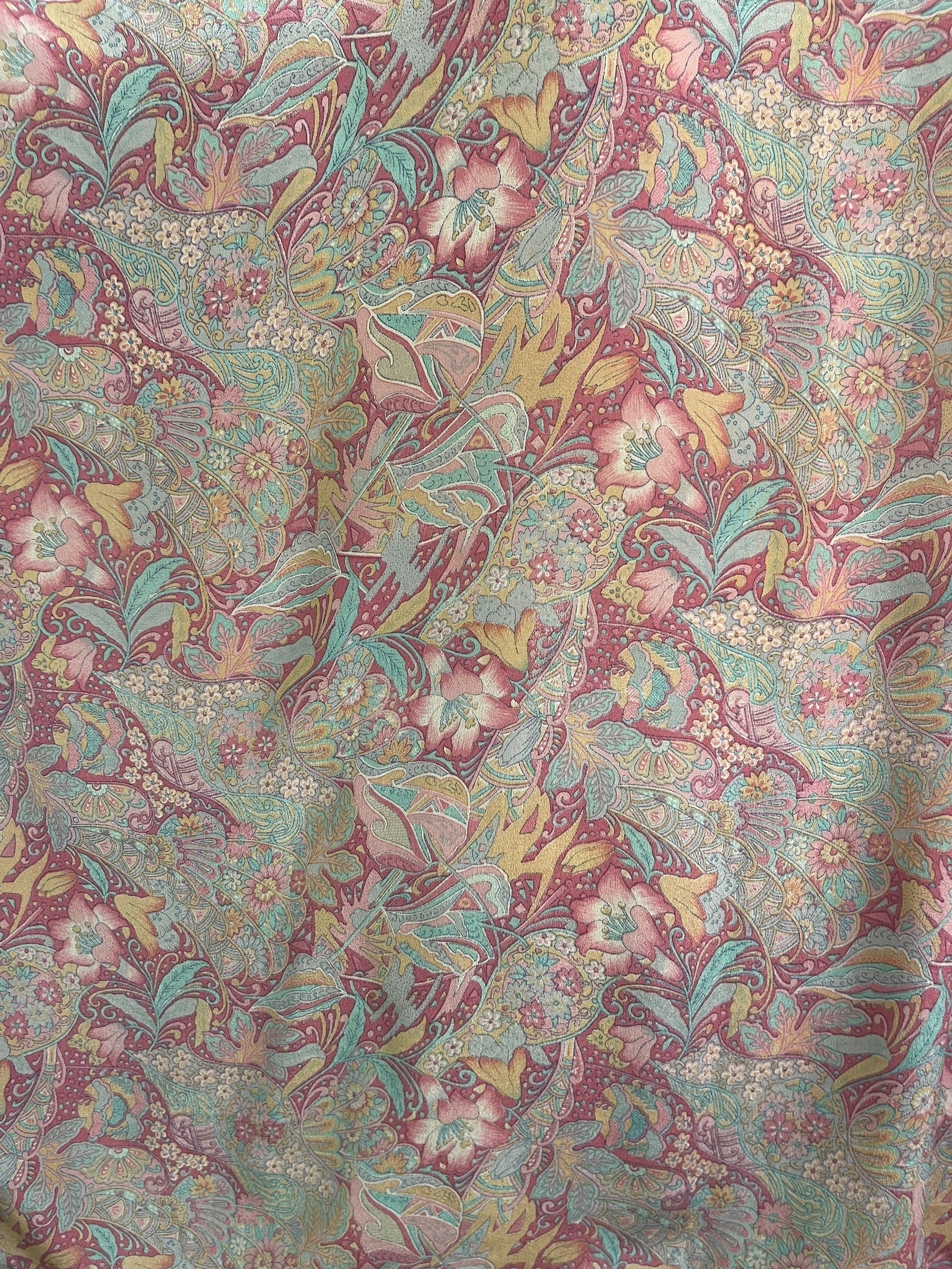 PRC8748 Avatar Pure Silk Short Kaftan Tunic with Slits by 15 FEBRUARY 2026 – Handmade ethical Short Kaftan from sariKNOTsari using upcycled silk. Designed in Canada for travel and slow fashion, loved from Toronto to LA to Sydney.