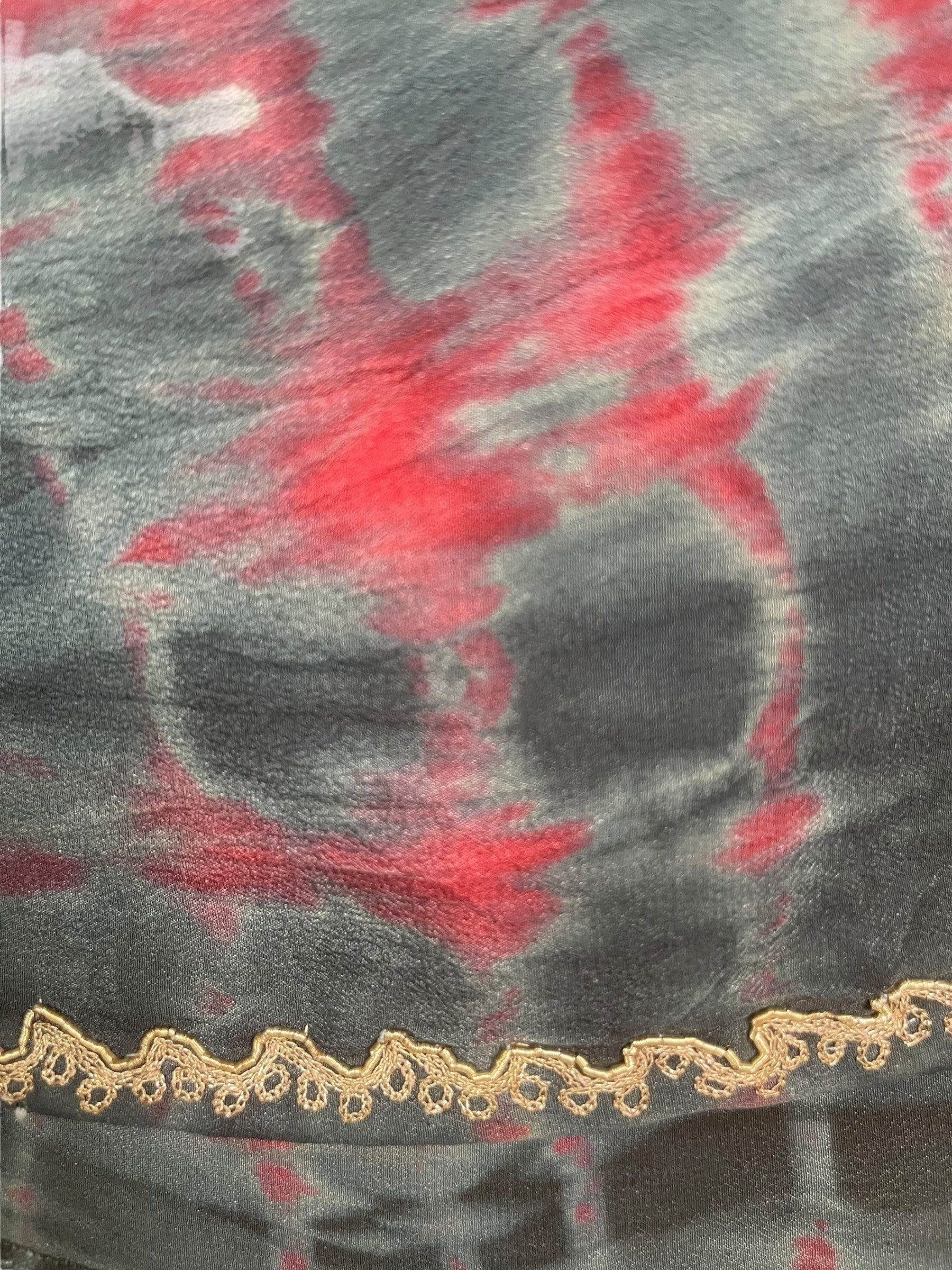 PREVIEW PRC7938 Avatar Pure Silk Capelet Poncho by DECEMBER2025 – Handmade ethical Poncho from sariKNOTsari using upcycled silk. Designed in Canada for travel and slow fashion, loved from Toronto to LA to Sydney.