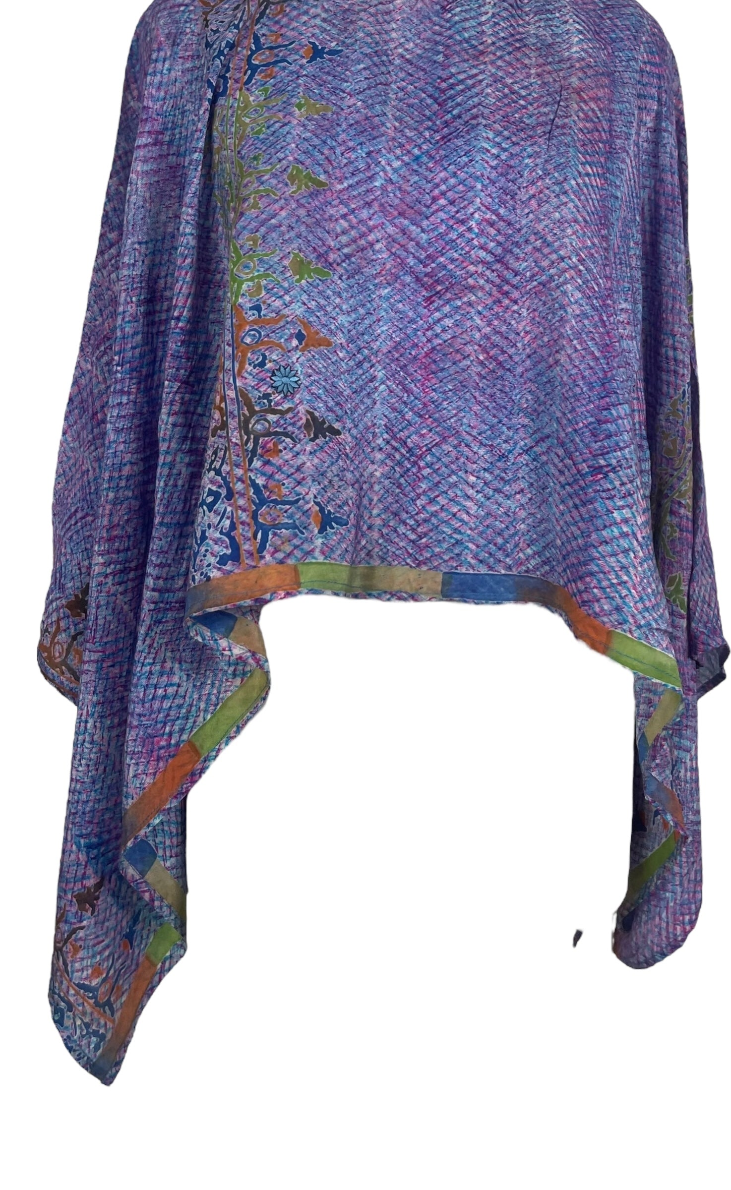 PREVIEW PRC7698 Pure Silk Wabi Sabi Capelet Poncho by DECEMBER2025 – Handmade ethical Poncho from sariKNOTsari using upcycled silk. Designed in Canada for travel and slow fashion, loved from Toronto to LA to Sydney.