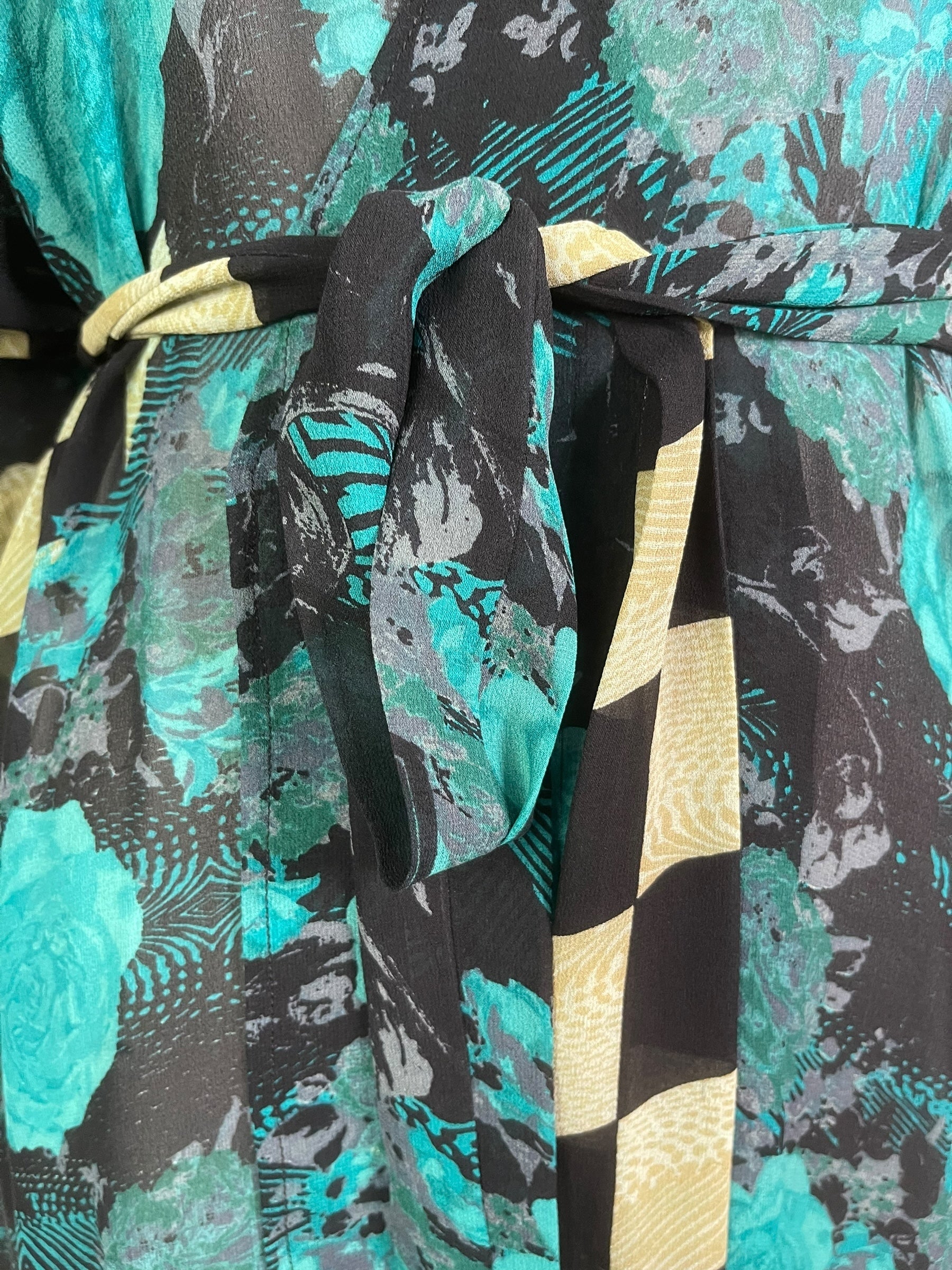 PREVIEW PRG8670B Sheer Avatar Long Pure Silk Kimono Sleeved Duster with Belt by MARCH2026 – Handmade ethical Long Kimono from sariKNOTsari using upcycled silk. Designed in Canada for travel and slow fashion, loved from Toronto to LA to Sydney. Featuring Zsiska, Bryn Walker and Artisan Leather coats by Rejean Pepin, Pepin designs