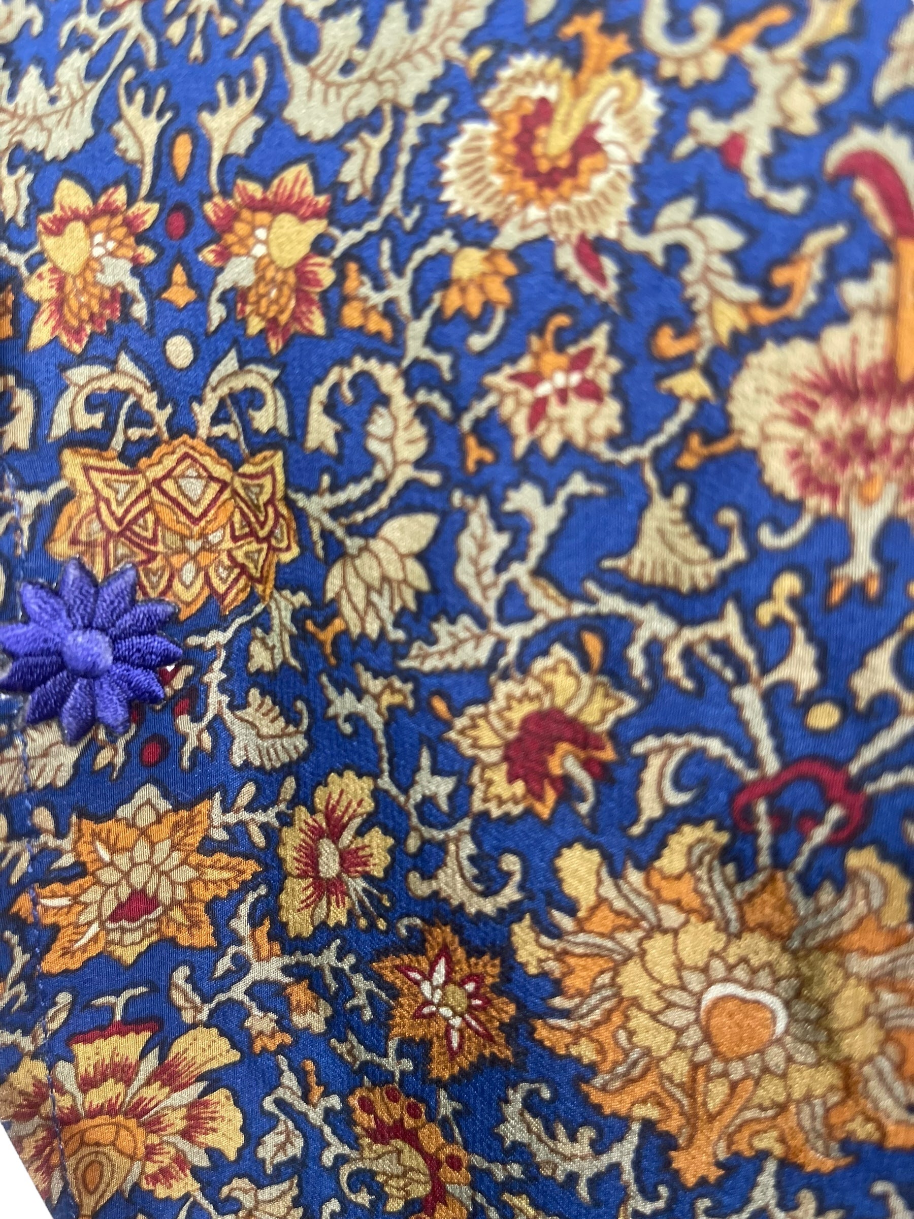 PREVIEW PRC7945 Avatar Pure Silk Capelet Poncho by DECEMBER2025 – Handmade ethical Poncho from sariKNOTsari using upcycled silk. Designed in Canada for travel and slow fashion, loved from Toronto to LA to Sydney.