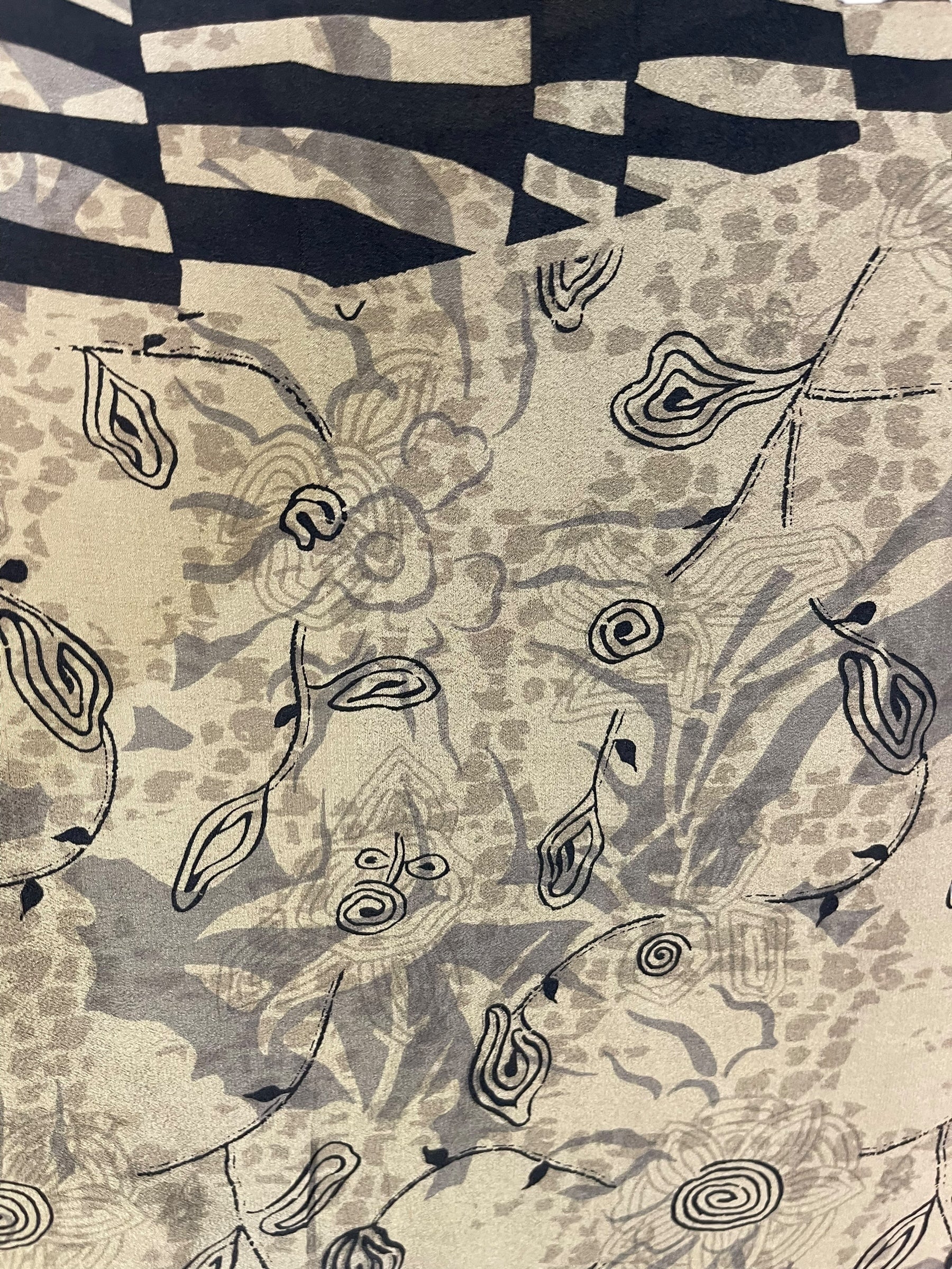 PRC7150 Avatar Pure Silk Capelet Poncho