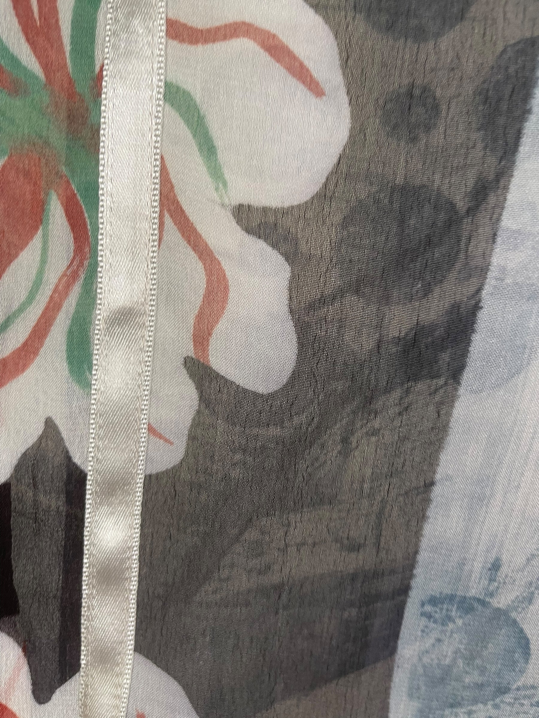 PRG8763 Sheer Avatar Pure Silk Short Kaftan Tunic with Slits by 15 FEBRUARY 2026 – Handmade ethical Short Kaftan from sariKNOTsari using upcycled silk. Designed in Canada for travel and slow fashion, loved from Toronto to LA to Sydney.