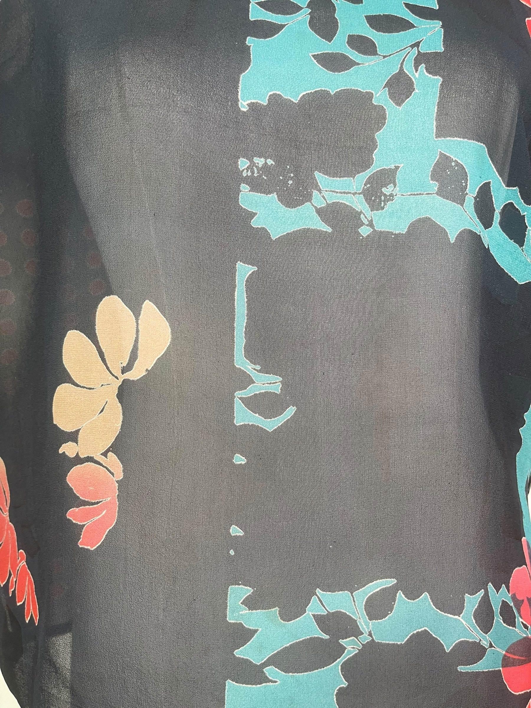 DEEANNS PRG7828 Sheer Avatar Pure Silk Side Slit Top