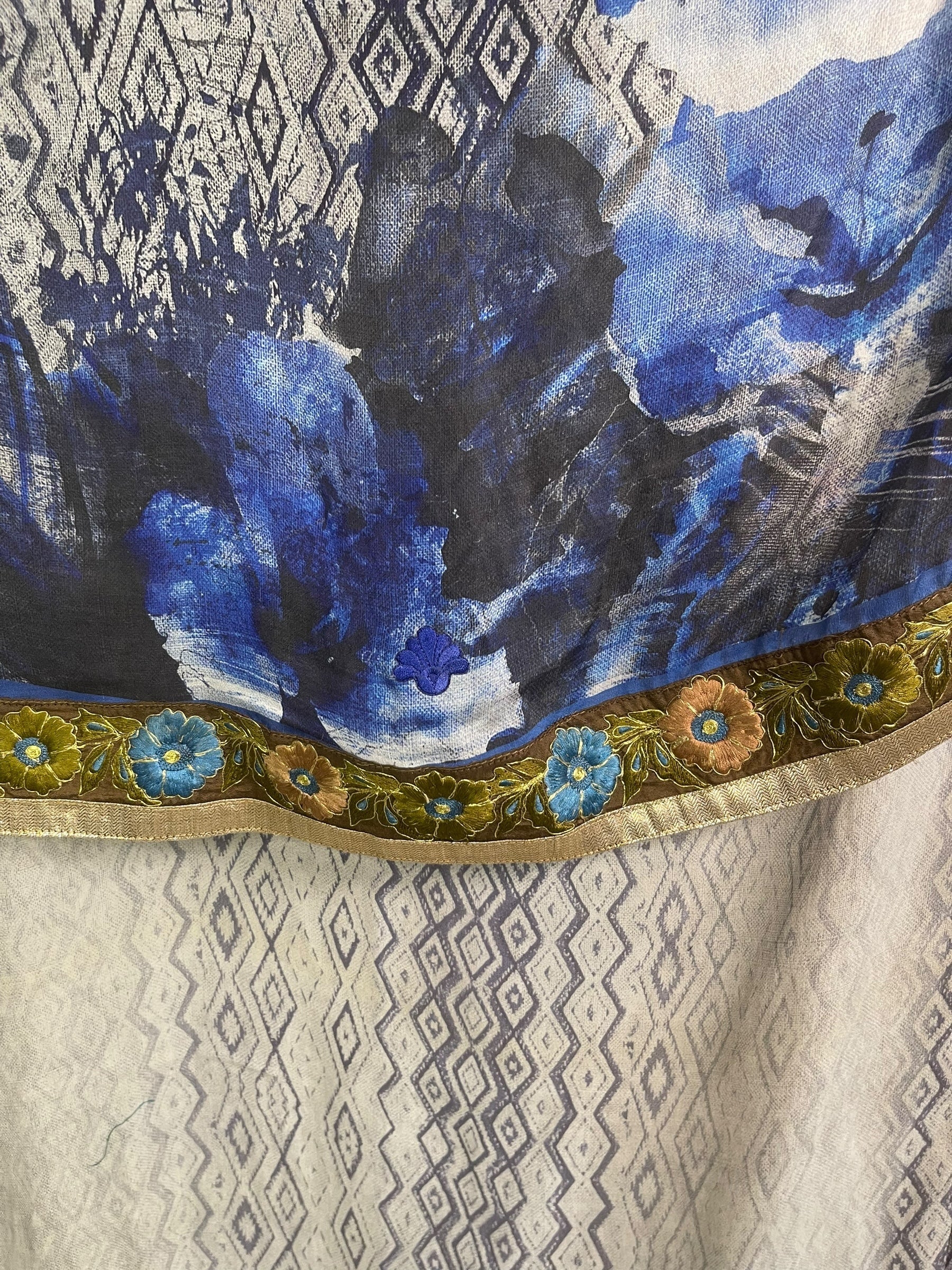 PRS8504 Avatar Pure Silk Satin Hi Lo Top