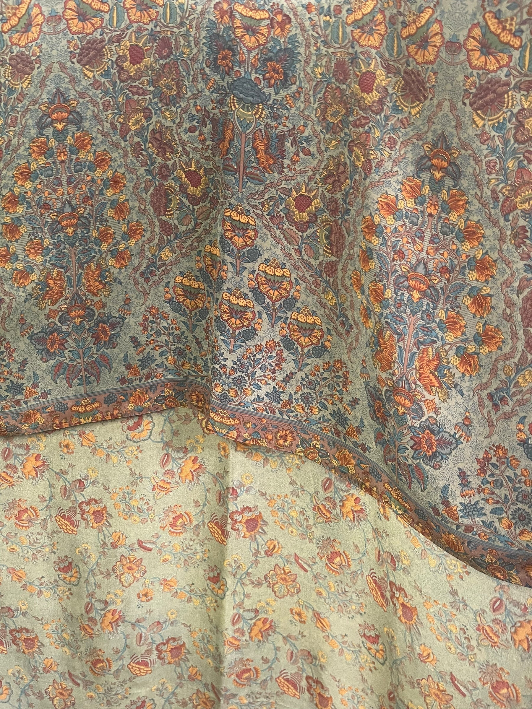 PRC8682 Avatar Pure Silk Hi Lo Top