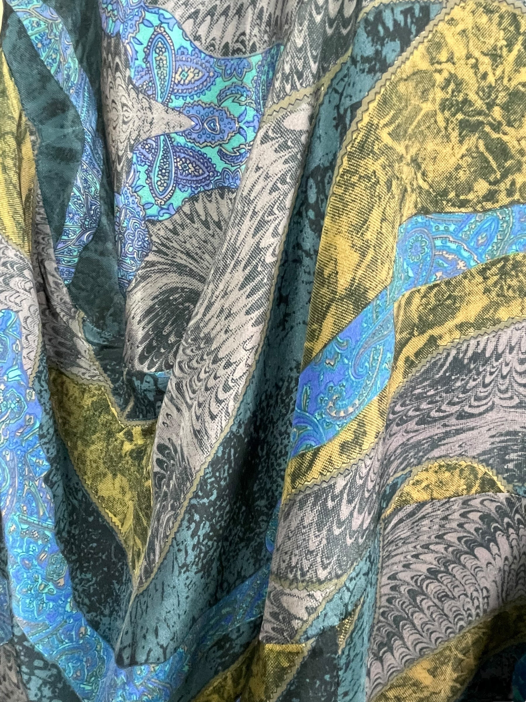 PRC7838 Avatar Pure Silk Sculptural Long Tunic Dress by Kerri – Handmade ethical Sculptural Dress from sariKNOTsari using upcycled silk. Designed in Canada for travel and slow fashion, loved from Toronto to LA to Sydney.