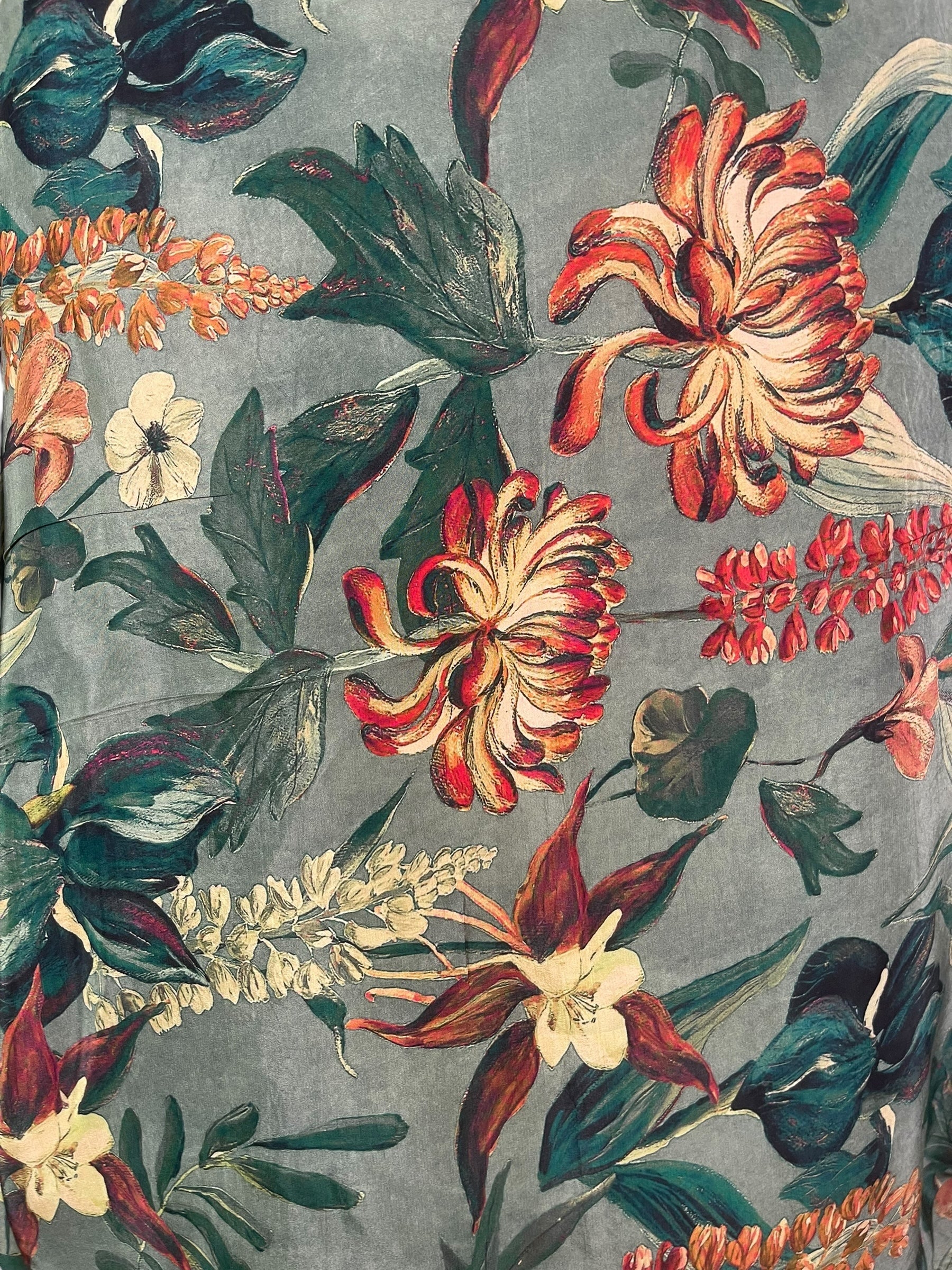 PRC8080 Avatar Pure Silk Shrug by DECEMBER2025 – Handmade ethical Shrug from sariKNOTsari using upcycled silk. Designed in Canada for travel and slow fashion, loved from Toronto to LA to Sydney.