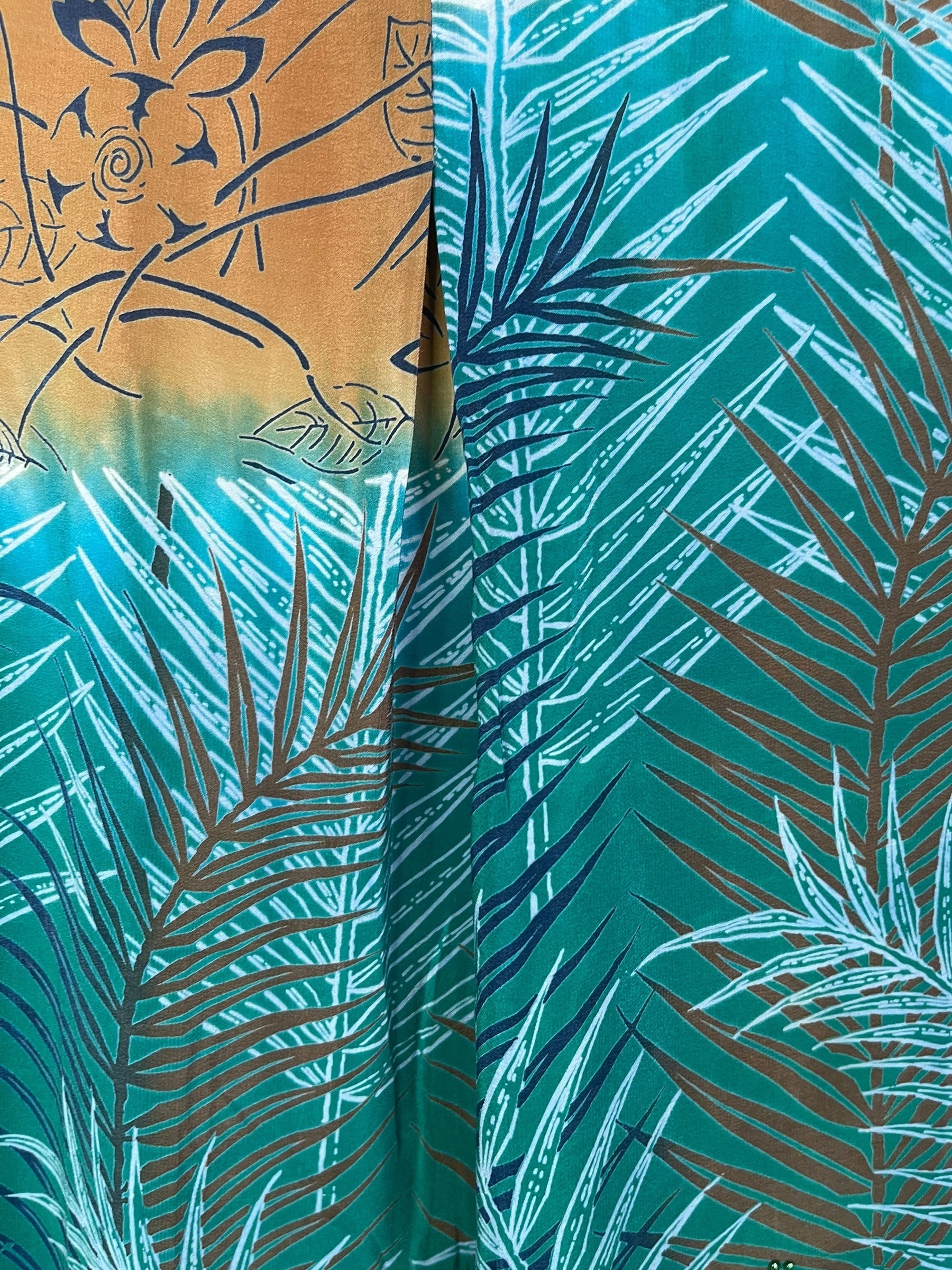 PREVIEW PRC8472 Avatar Pure Silk Self Pocket Tunic Dress by FEBRUARY2026 – Handmade ethical Self Pocket Tunic from sariKNOTsari using upcycled silk. Designed in Canada for travel and slow fashion, loved from Toronto to LA to Sydney.