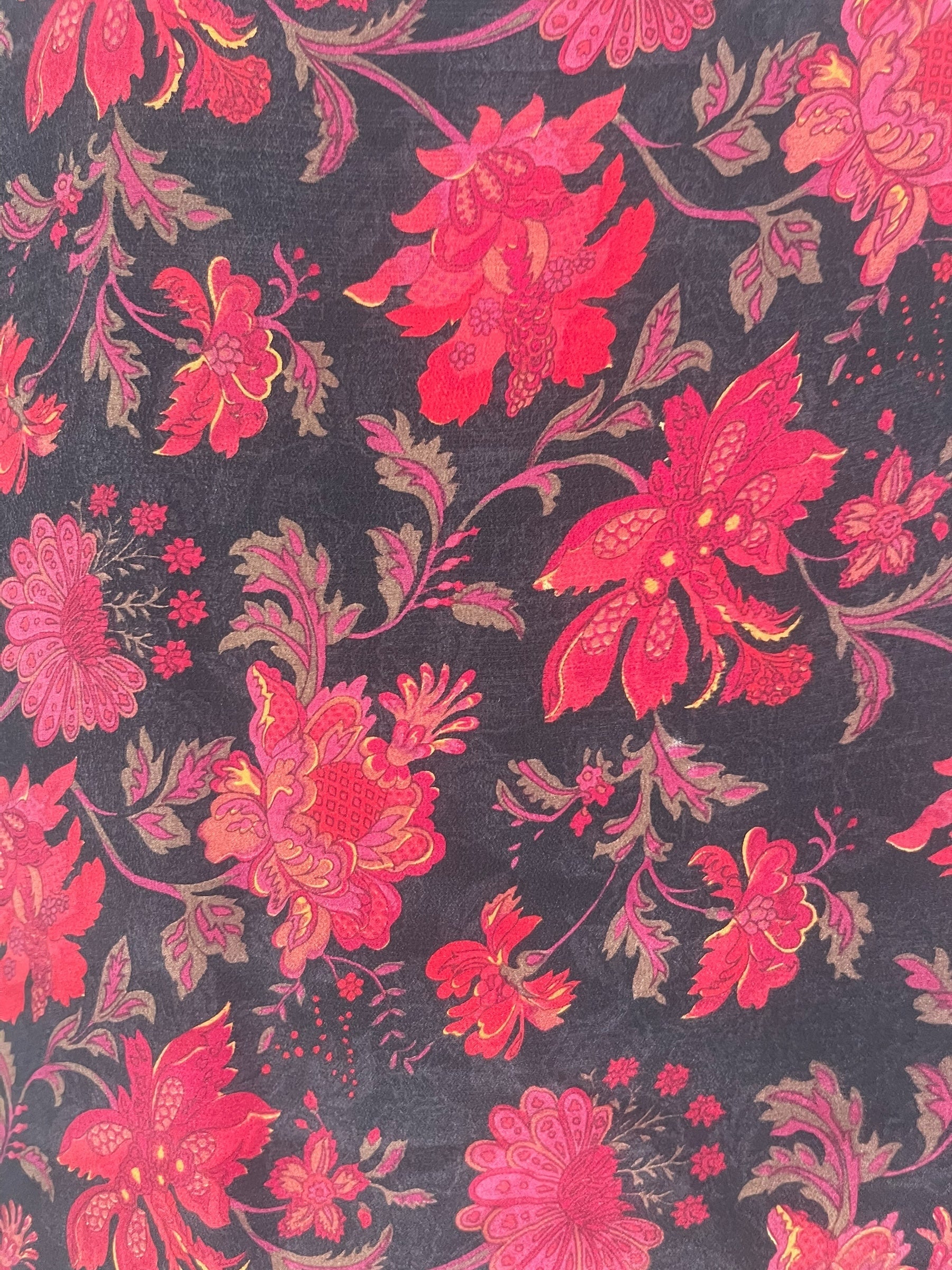 PRC7555 Avatar Pure Silk Side Slit Top