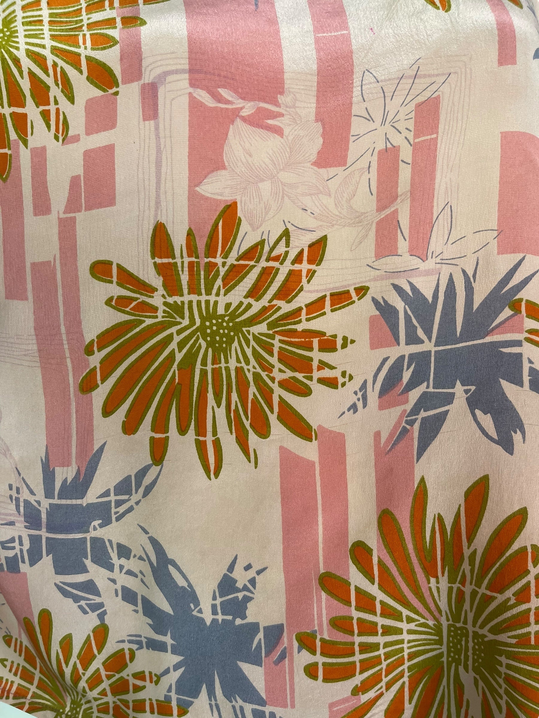 PRC8092 Wabi Sabi Pure Silk Side Slit Top by DECEMBER2025 – Handmade ethical Side Slit Top from sariKNOTsari using upcycled silk. Designed in Canada for travel and slow fashion, loved from Toronto to LA to Sydney.