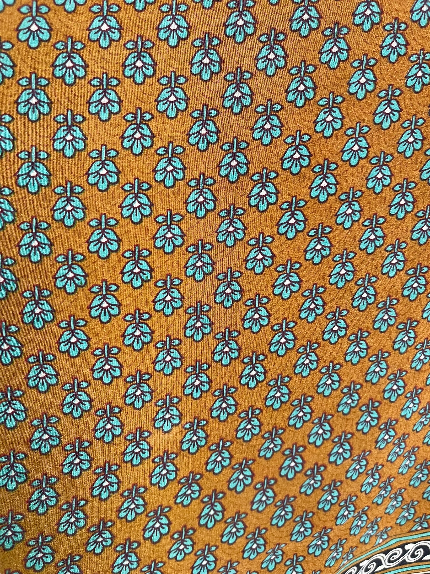 LADY LUCK PRC7288 Avatar Pure Silk Capelet Poncho