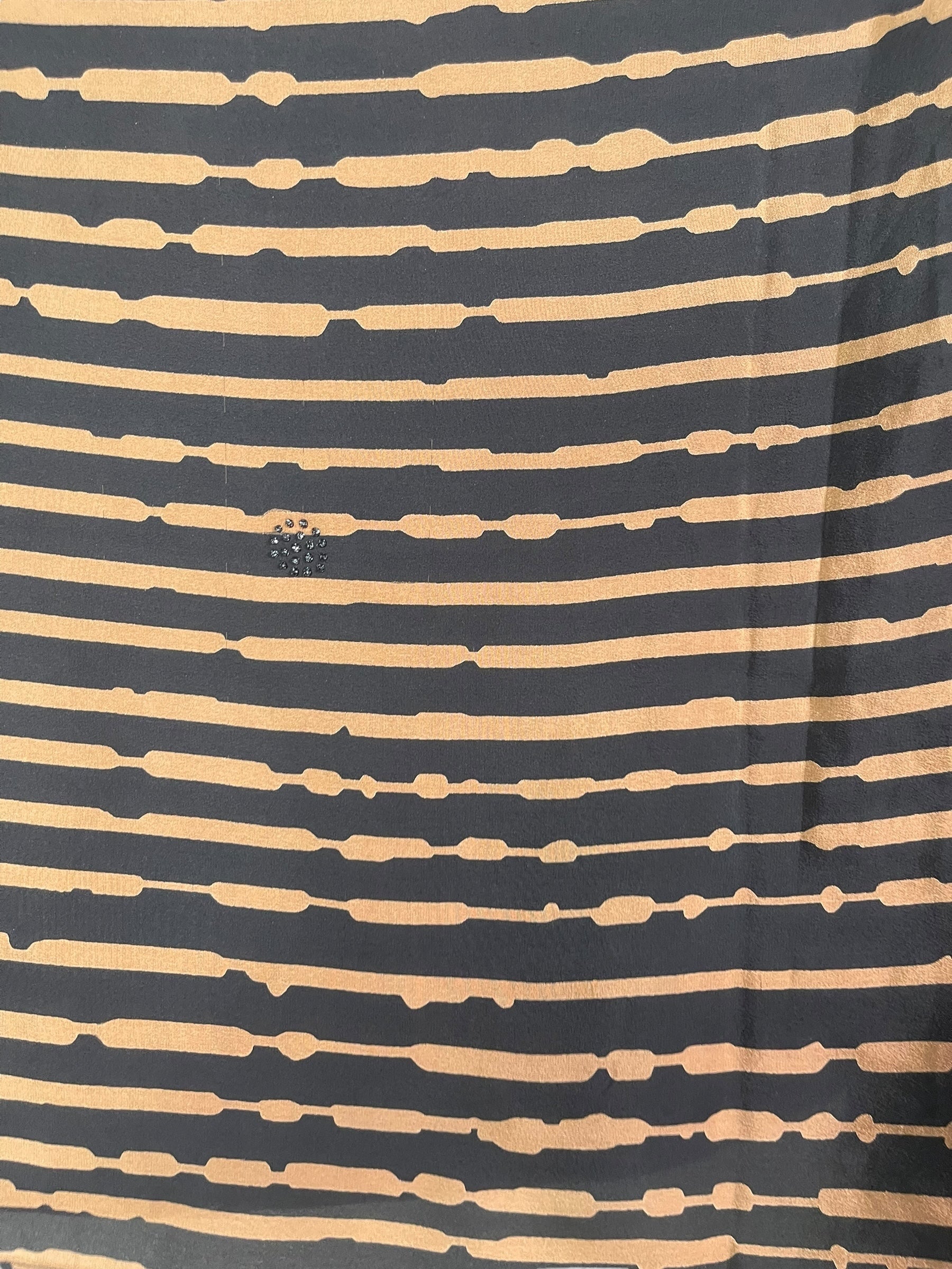 PREVIEW PRC7977 Avatar Pure Silk Capelet Poncho by DECEMBER2025 – Handmade ethical Poncho from sariKNOTsari using upcycled silk. Designed in Canada for travel and slow fashion, loved from Toronto to LA to Sydney.