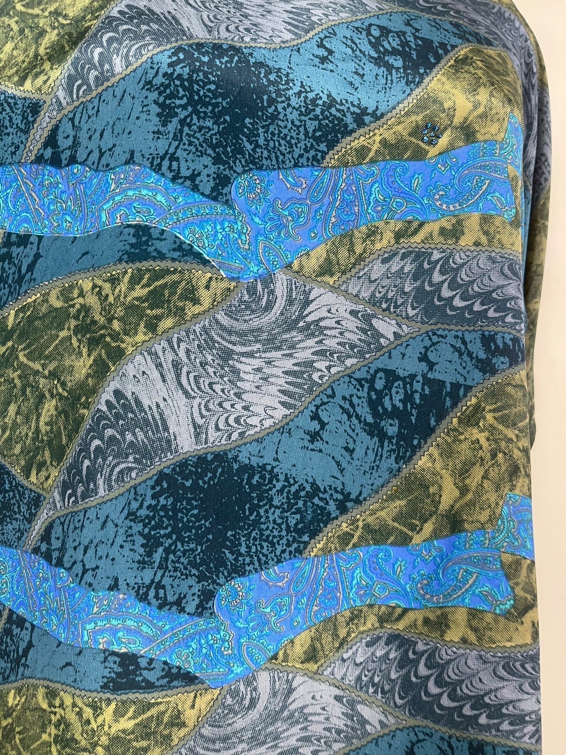 PRC7838 Avatar Pure Silk Side Slit Top