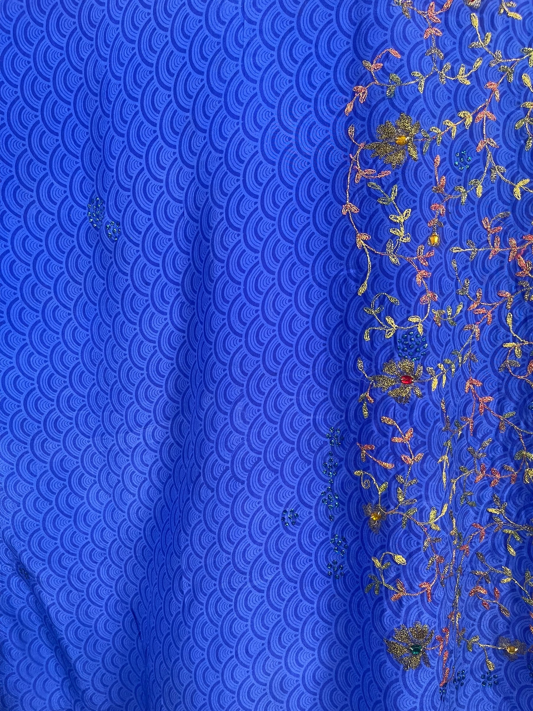 PREVIEW PRC8747 Avatar Pure Silk Long Tunic with Side Ties by MARCH2026 – Handmade ethical Side Tie Tunic from sariKNOTsari using upcycled silk. Designed in Canada for travel and slow fashion, loved from Toronto to LA to Sydney.