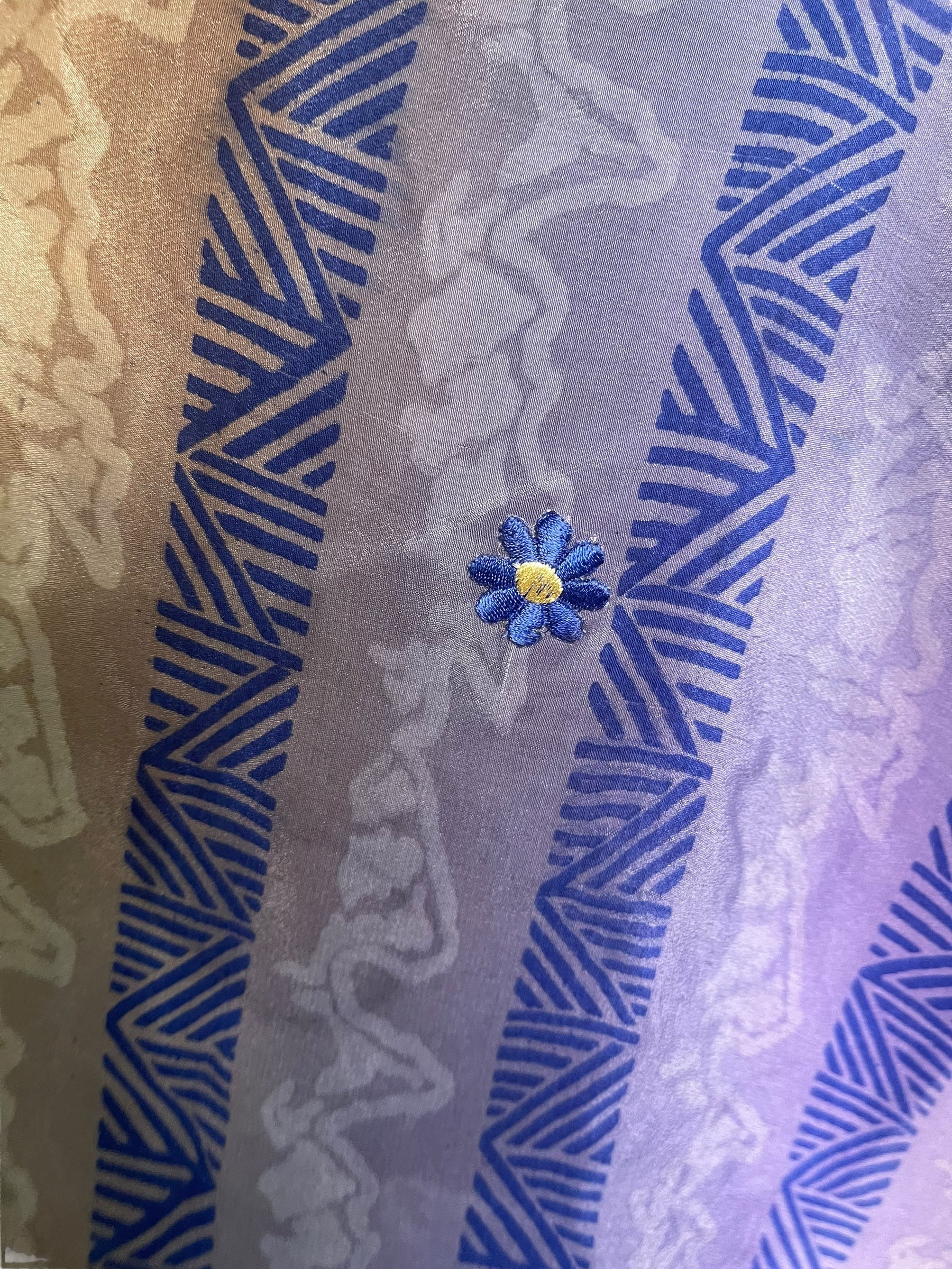 PREVIEW PRC7640 Pure Silk Wabi Sabi Capelet Poncho by DECEMBER2025 – Handmade ethical Poncho from sariKNOTsari using upcycled silk. Designed in Canada for travel and slow fashion, loved from Toronto to LA to Sydney.