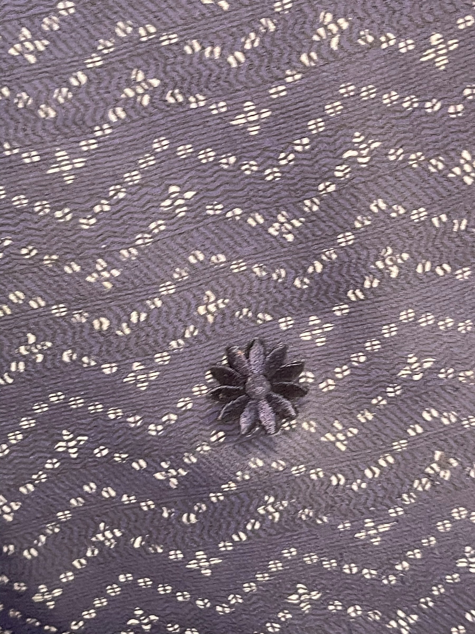 PRG8512 Sheer Avatar Pure Silk Hi Lo Top