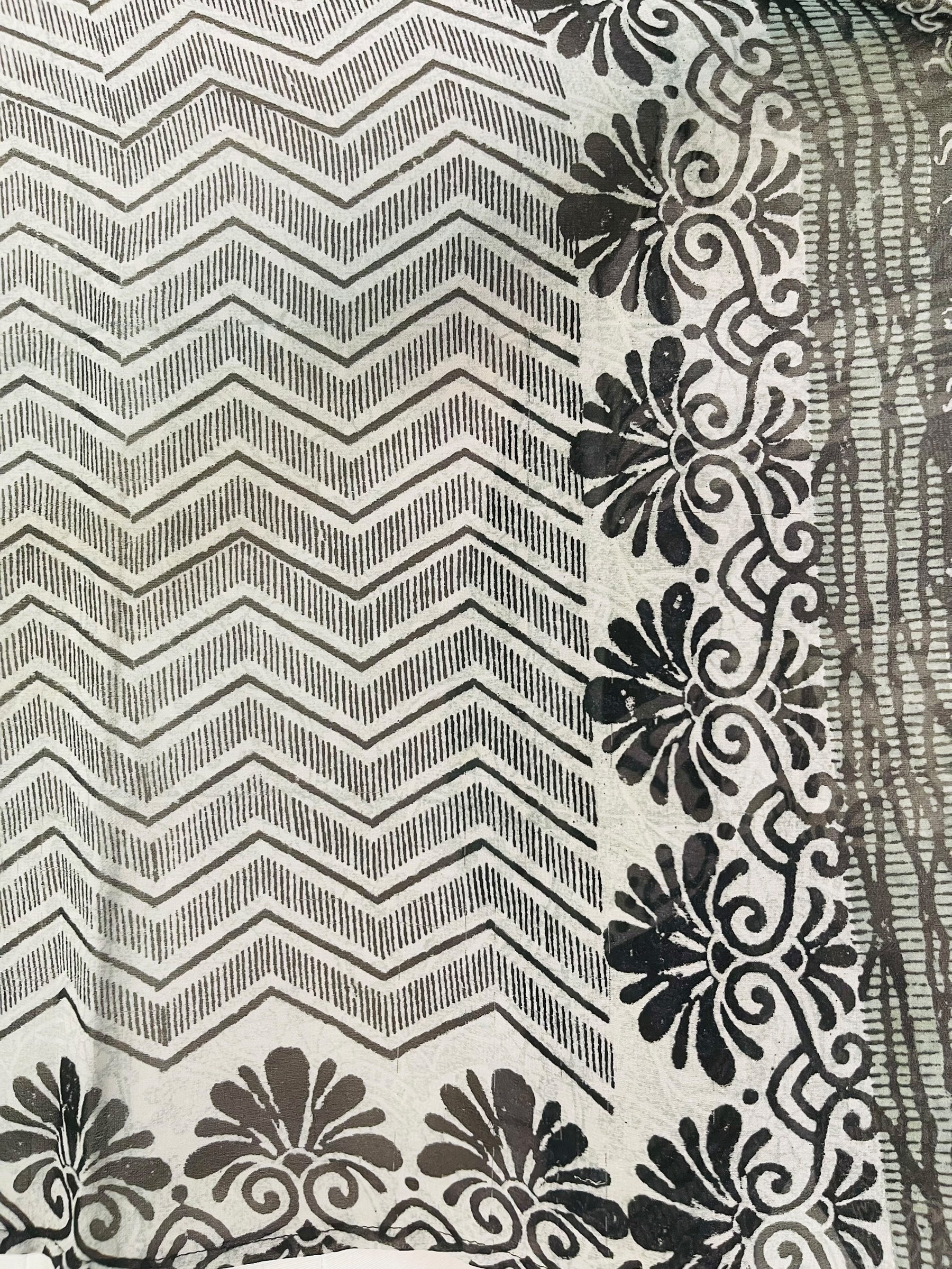 PRG7712 Sheer Avatar Pure Silk Capelet Poncho