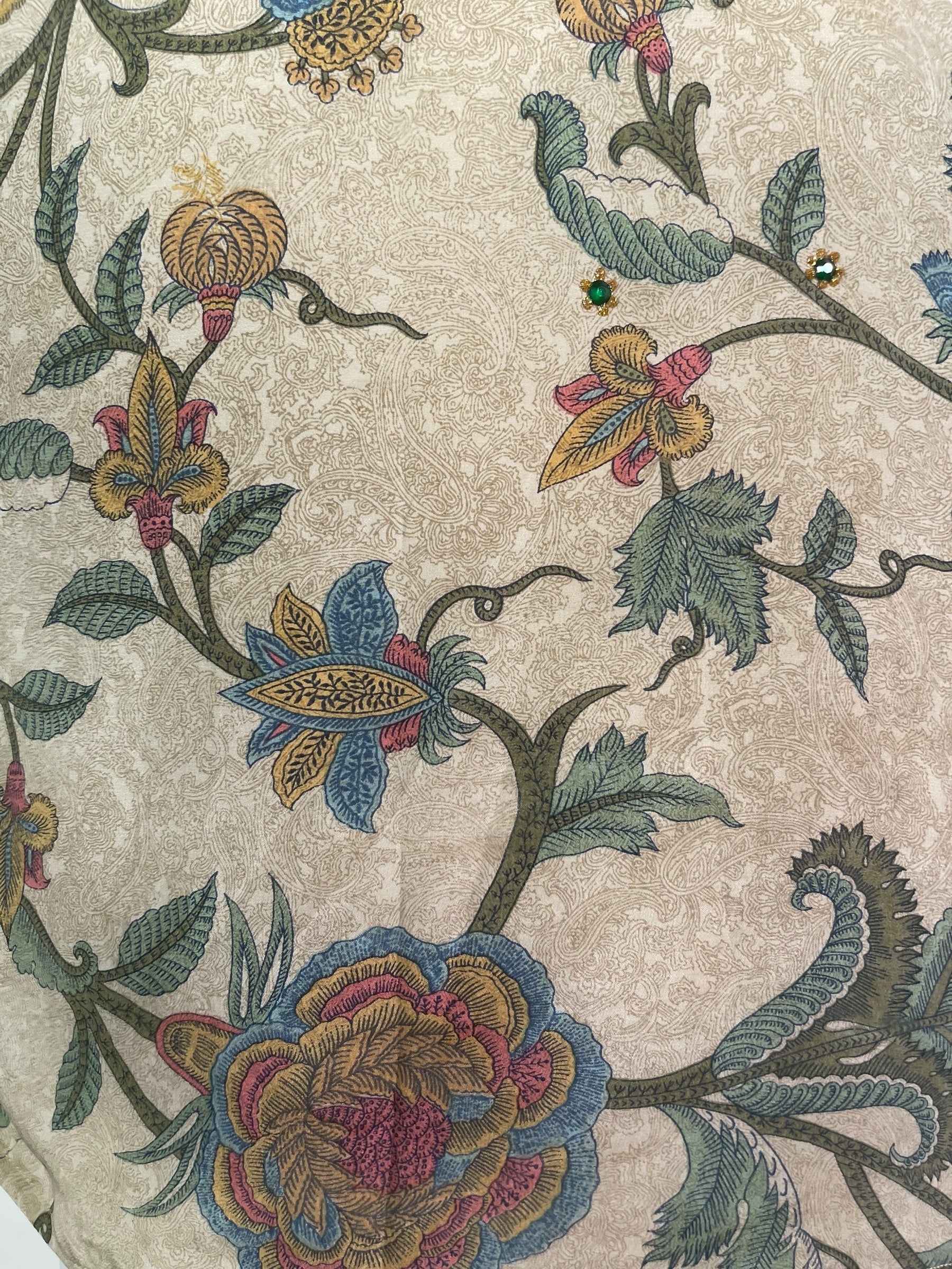 PRC7837 Avatar Pure Silk Side Slit Top