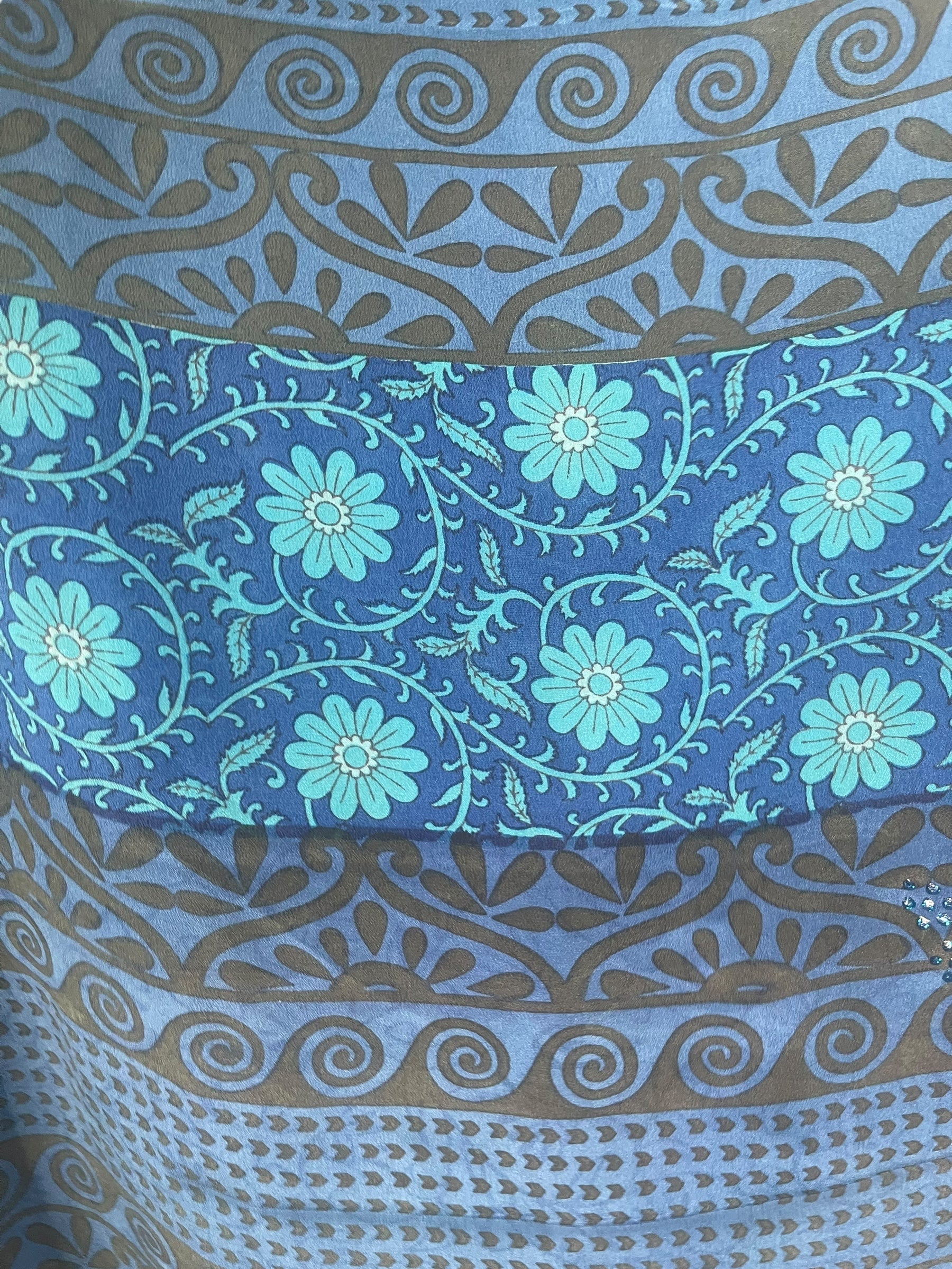 PRC8060 Avatar Pure Silk Cardigan