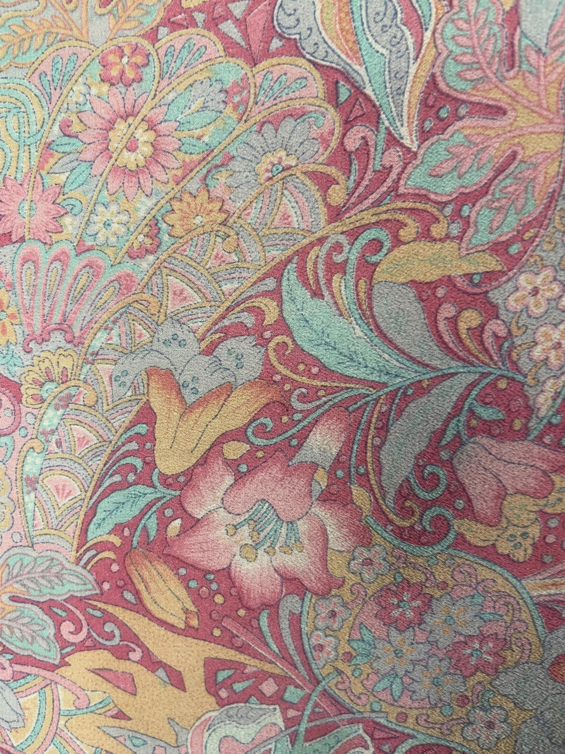 PREVIEW PRC8748 Avatar Pure Silk Kimono-Sleeved Top by MARCH2026 – Handmade ethical Kimono Top from sariKNOTsari using upcycled silk. Designed in Canada for travel and slow fashion, loved from Toronto to LA to Sydney.
