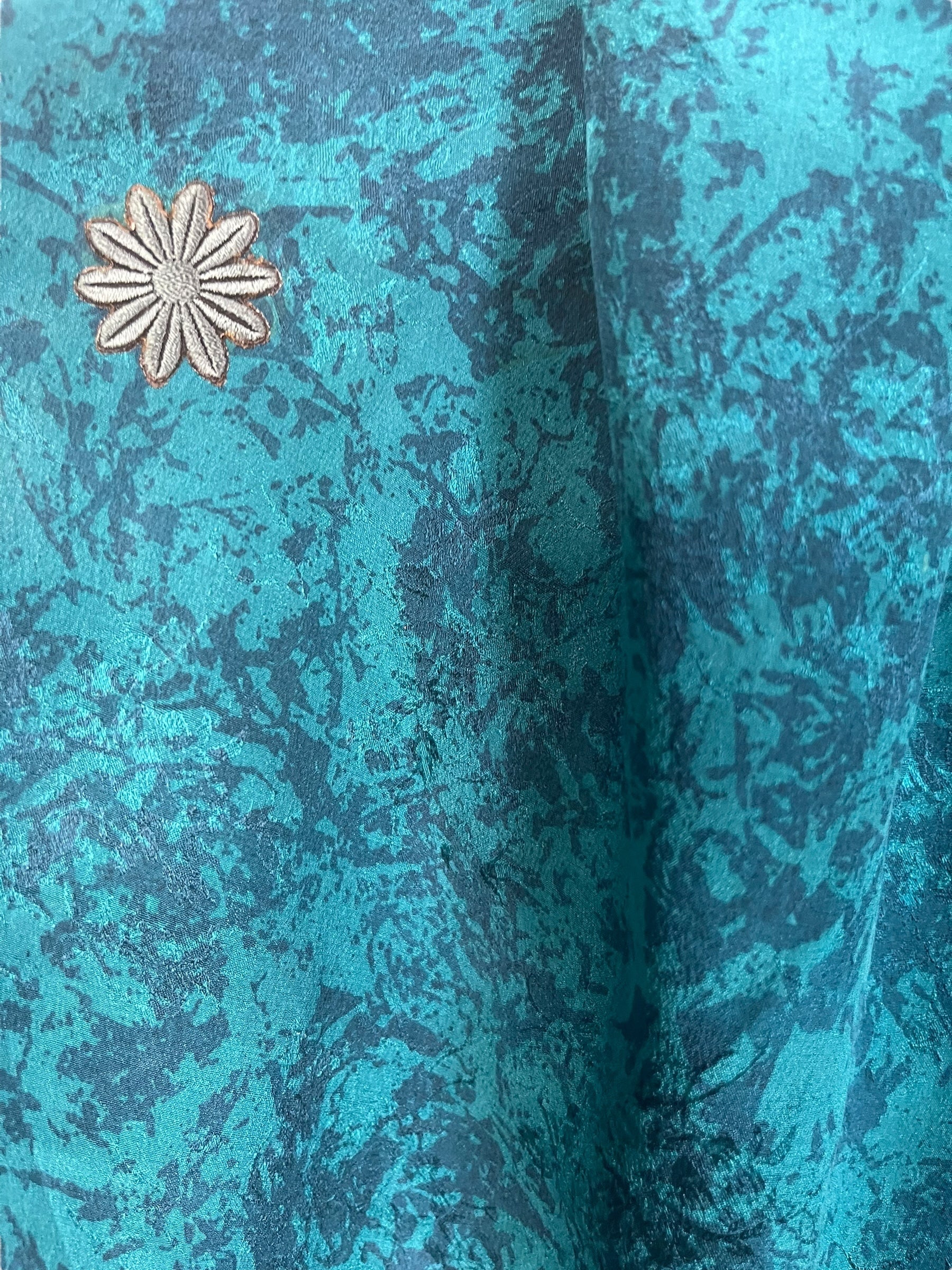 DEEANNS PRC8195 Avatar Pure Silk Versatile Vest