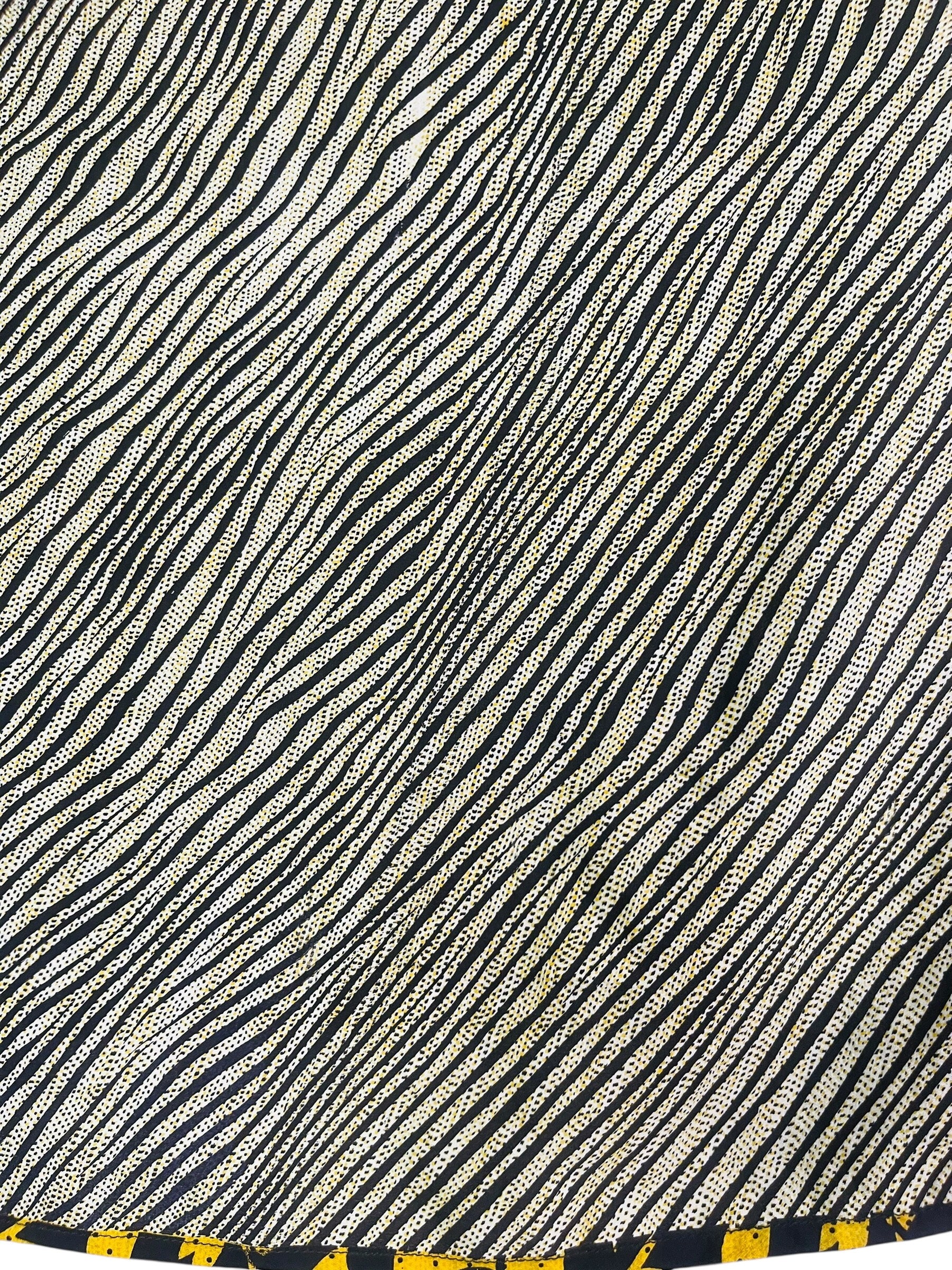 PREVIEW PRC7948 Avatar Pure Silk Capelet Poncho by DECEMBER2025 – Handmade ethical Poncho from sariKNOTsari using upcycled silk. Designed in Canada for travel and slow fashion, loved from Toronto to LA to Sydney.