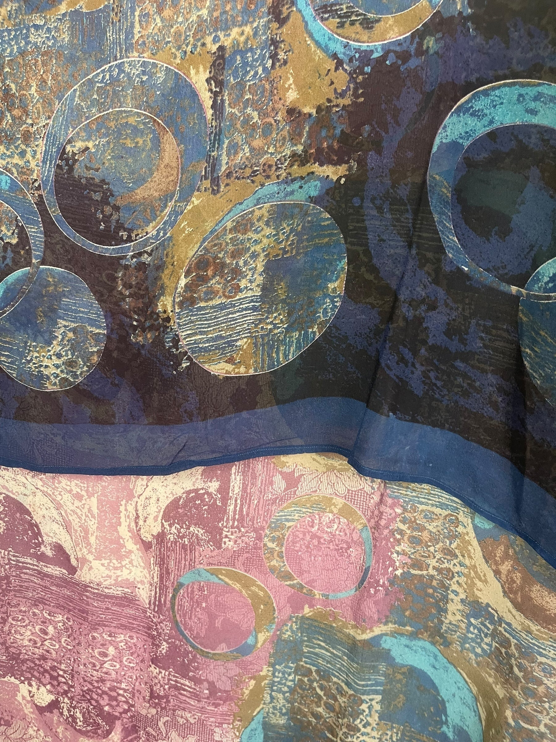 PRG8532 Sheer Wabi Sabi Pure Silk Hi Lo Top