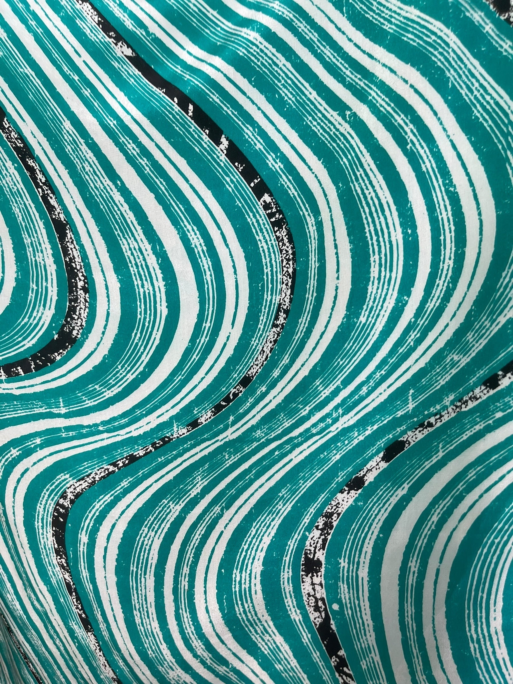 PRC8088 Avatar Pure Silk Cardigan