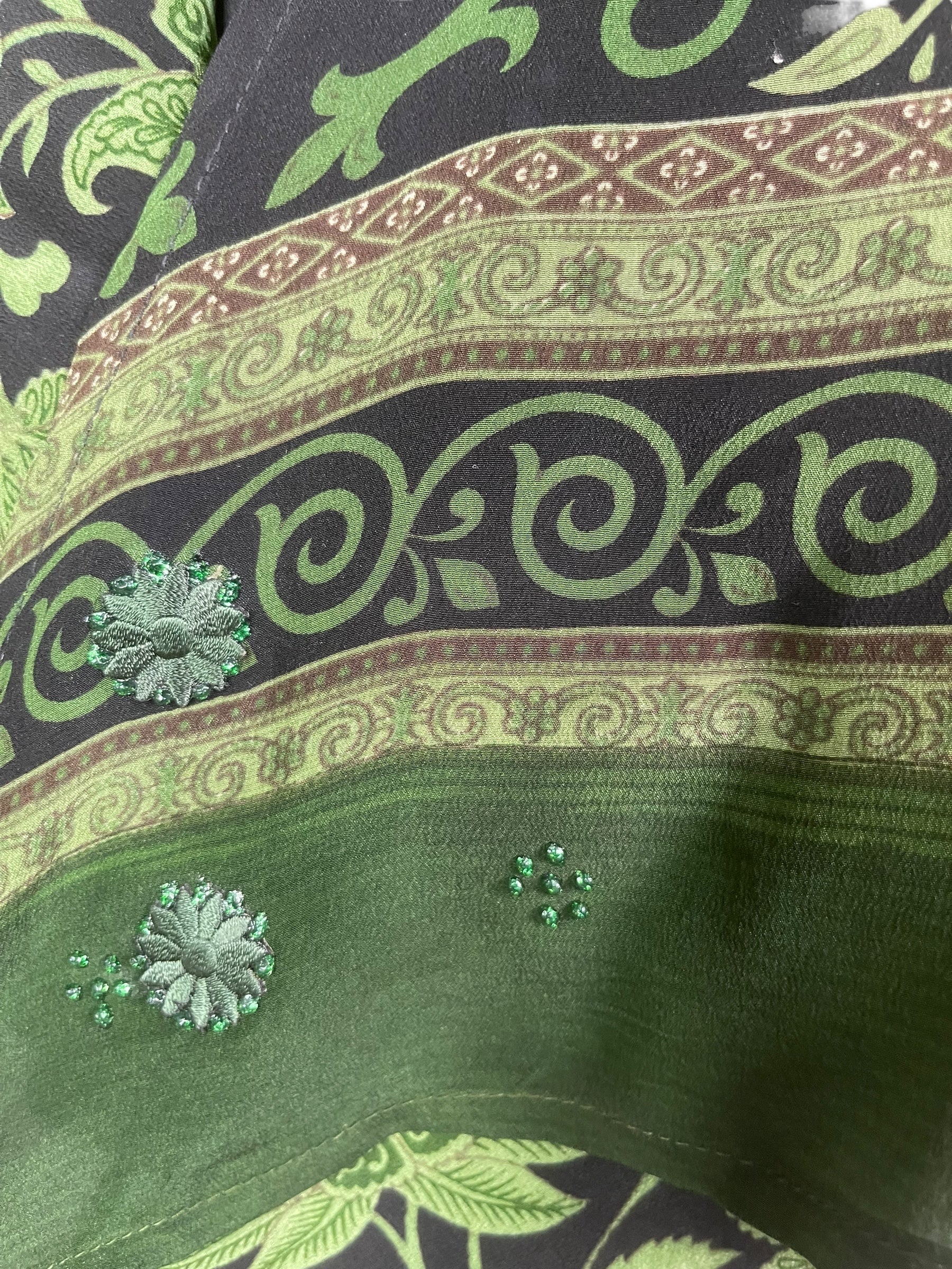 PRC8086 Avatar Pure Silk Cardigan