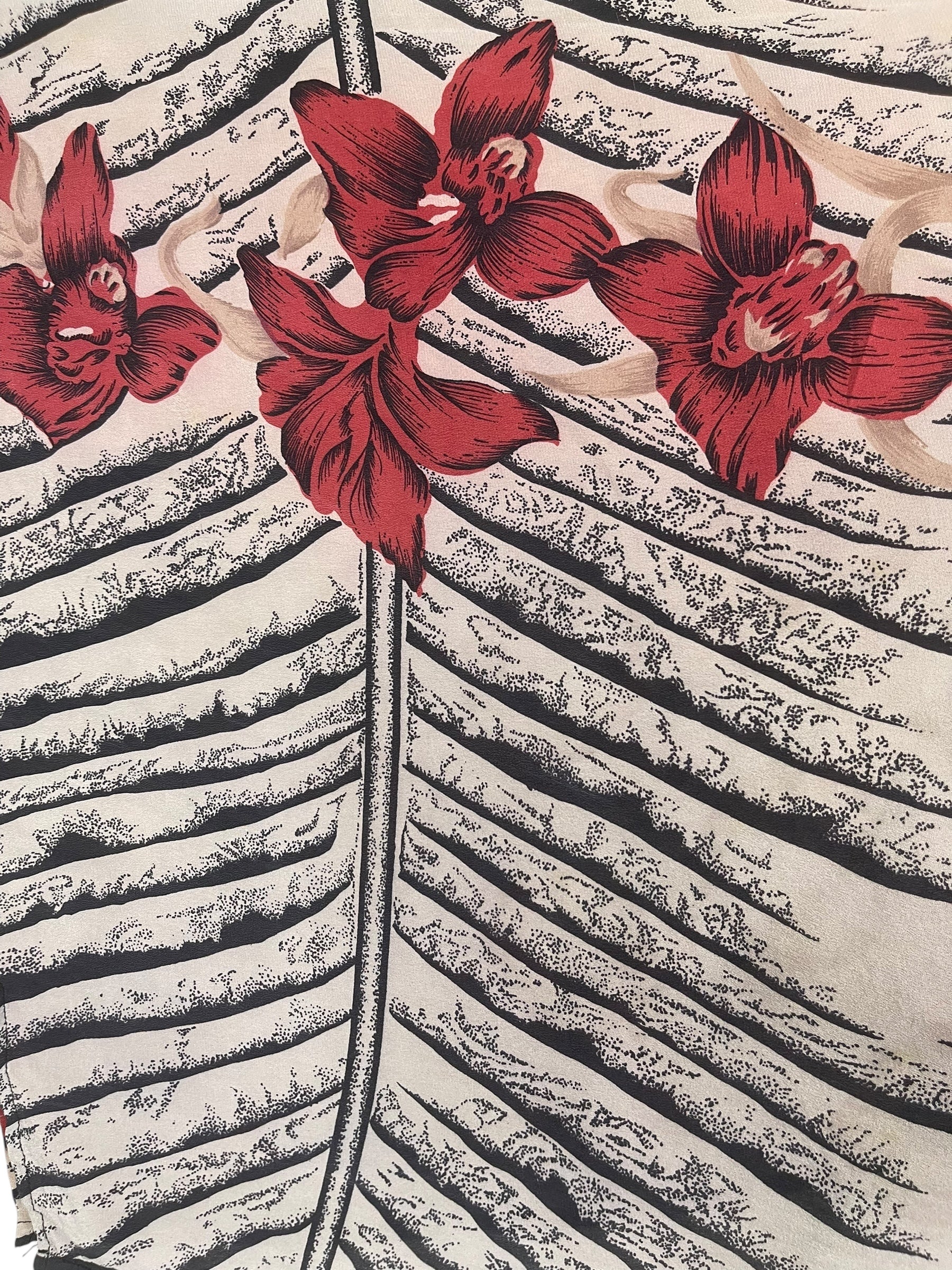 PREVIEW PRC7505 Pure Silk Wabi Sabi Capelet Poncho by DECEMBER2025 – Handmade ethical Poncho from sariKNOTsari using upcycled silk. Designed in Canada for travel and slow fashion, loved from Toronto to LA to Sydney.