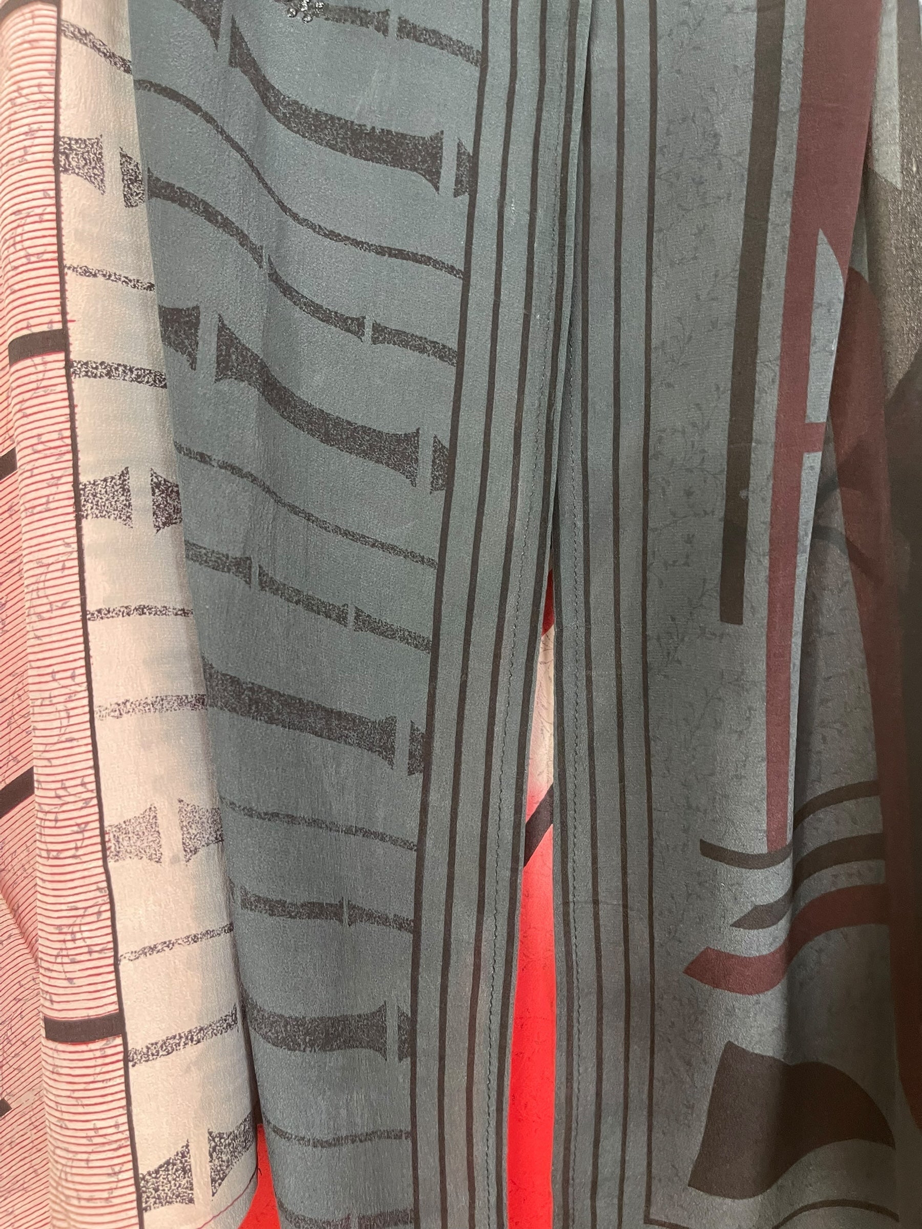 PRC6881 Avatar Pure Silk Versatile Vest