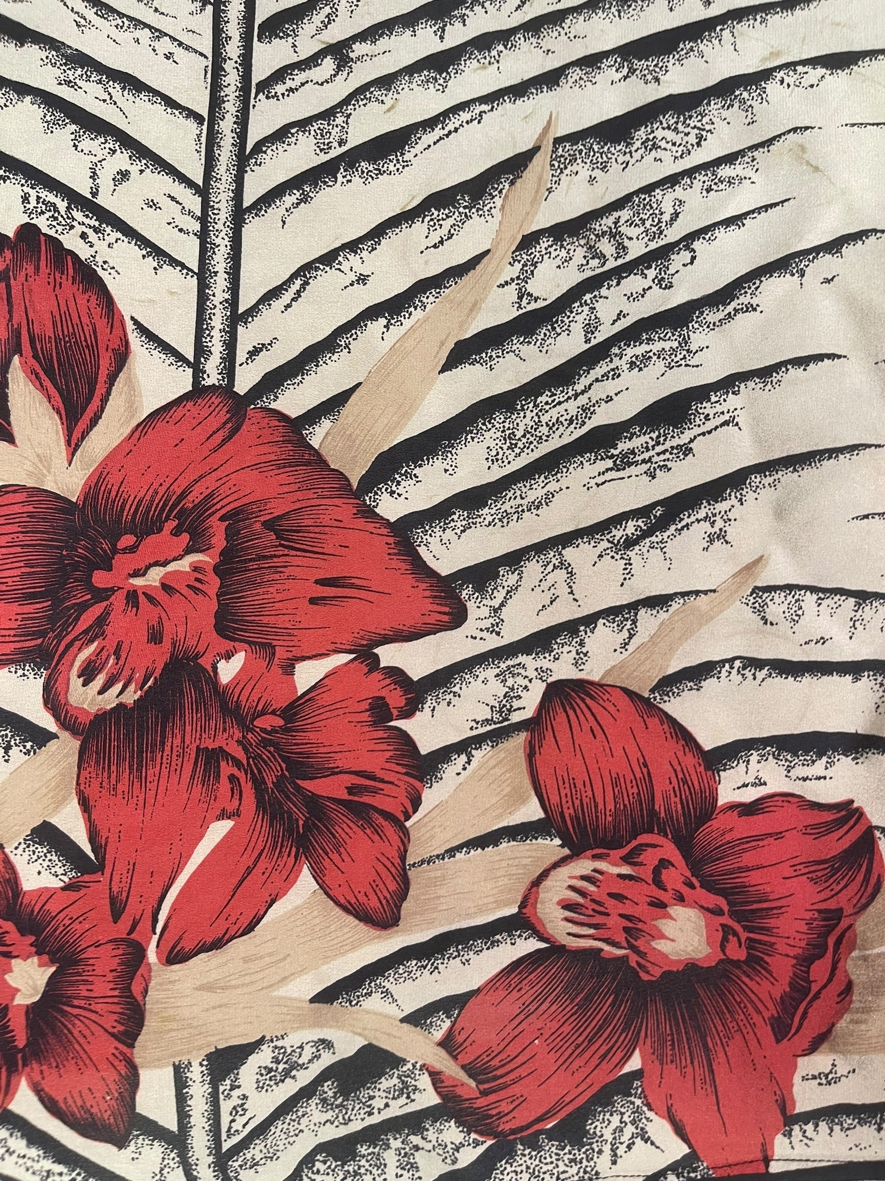 PREVIEW PRC7505 Pure Silk Wabi Sabi Capelet Poncho by DECEMBER2025 – Handmade ethical Poncho from sariKNOTsari using upcycled silk. Designed in Canada for travel and slow fashion, loved from Toronto to LA to Sydney.