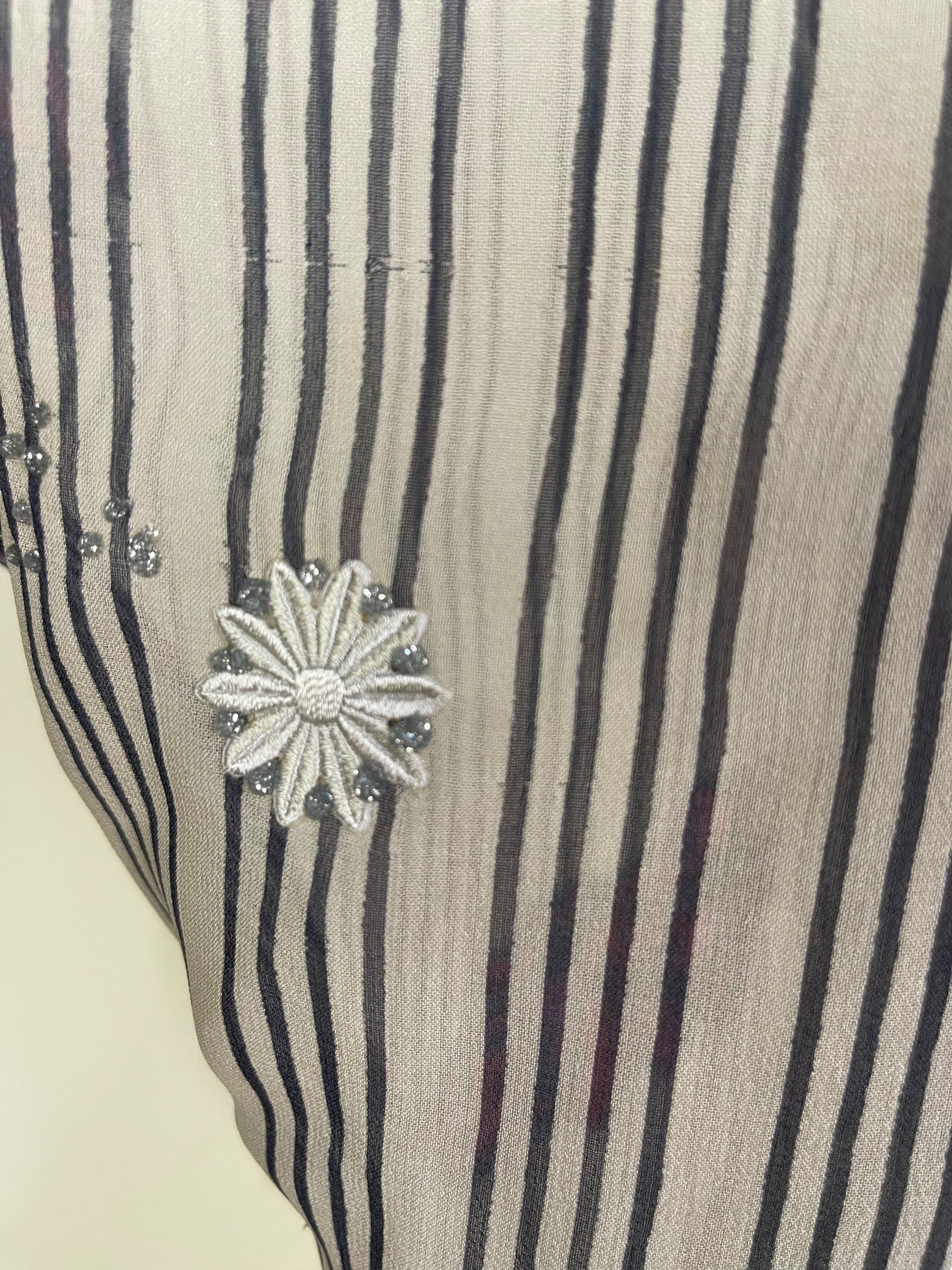 LADY LUCK PRG6602 Sheer Avatar Pure Silk Side Slit Top