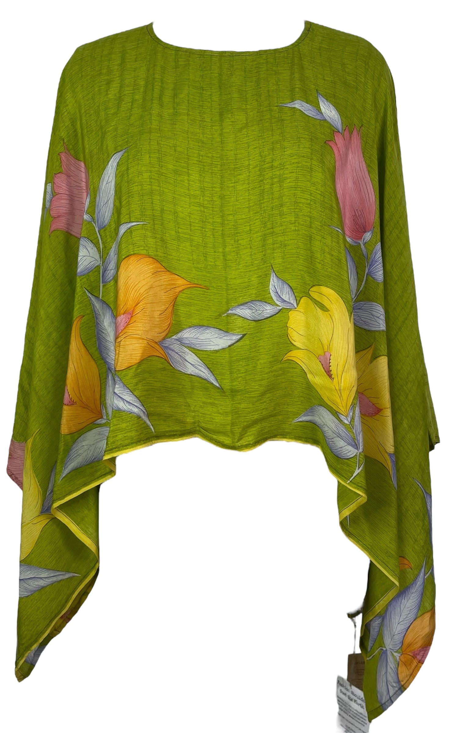 PREVIEW PRC7638 Pure Silk Wabi Sabi Capelet Poncho by DECEMBER2025 – Handmade ethical Poncho from sariKNOTsari using upcycled silk. Designed in Canada for travel and slow fashion, loved from Toronto to LA to Sydney.