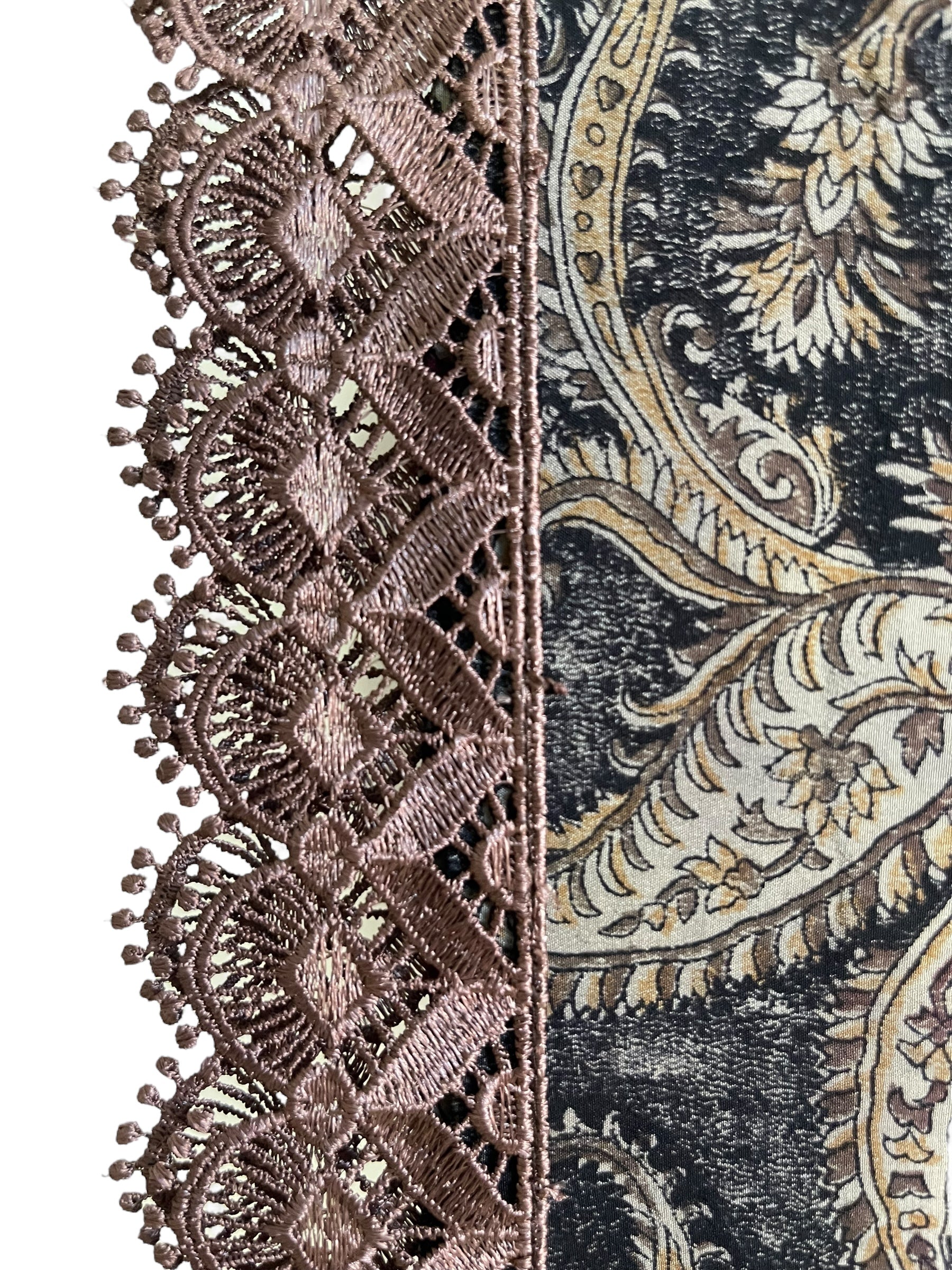 LADY LUCK PRC7010 Avatar Pure Silk Capelet Poncho