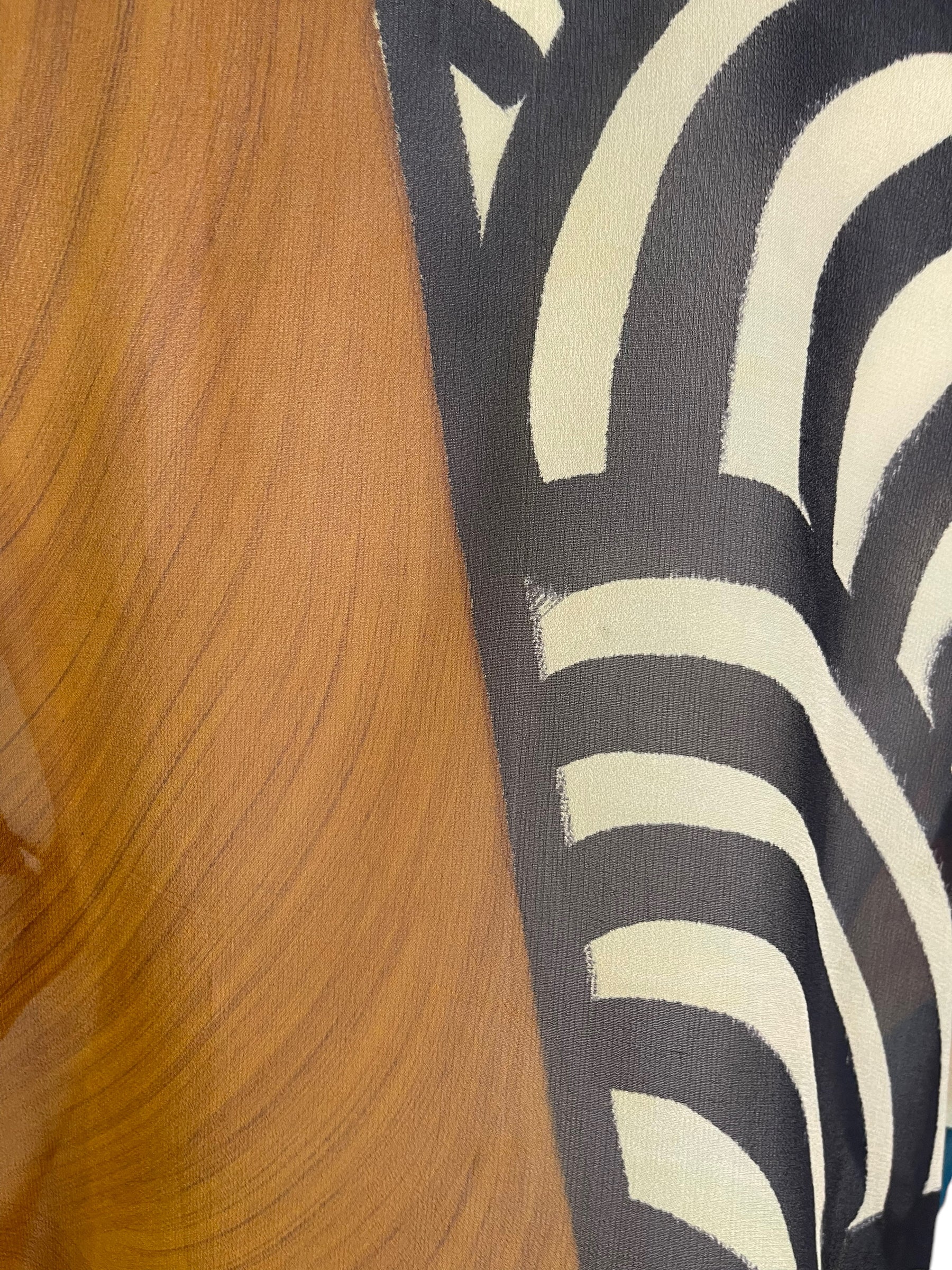 PRG6315 Sheer Wabi Sabi Pure Silk Side Slit Top