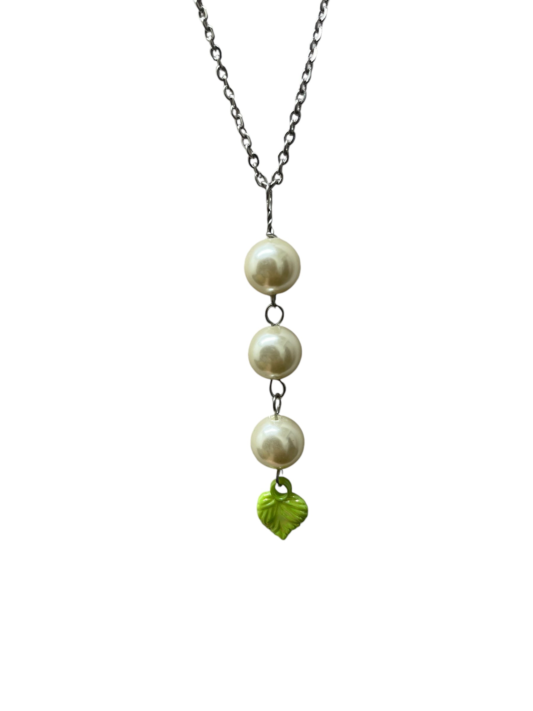 Tiered Leafy Pearl Necklace - silver