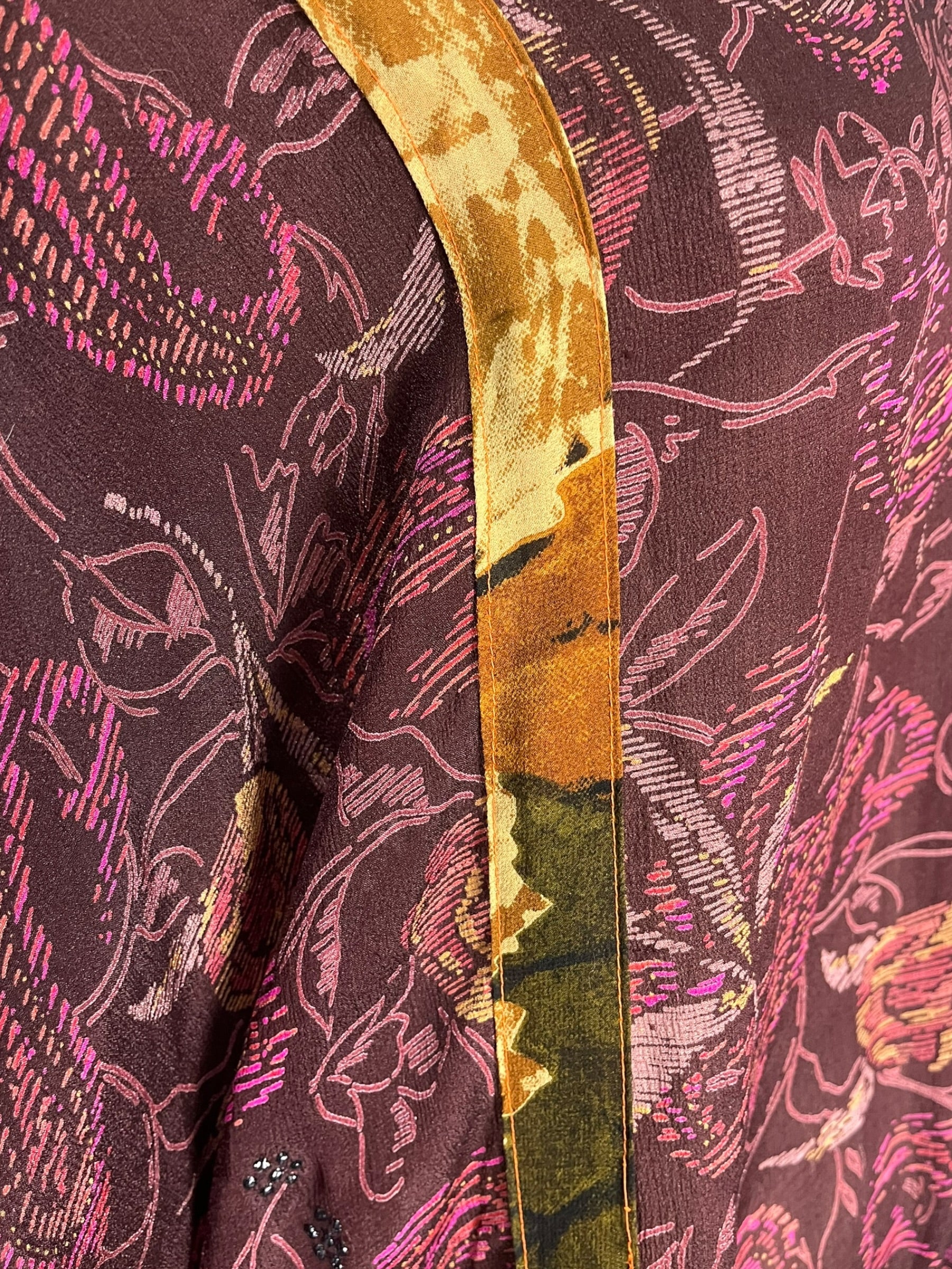 PREVIEW PRC8489 Avatar Pure Silk Short Kaftan Tunic with Slits by FEBRUARY2026 – Handmade ethical Short Kaftan from sariKNOTsari using upcycled silk. Designed in Canada for travel and slow fashion, loved from Toronto to LA to Sydney.