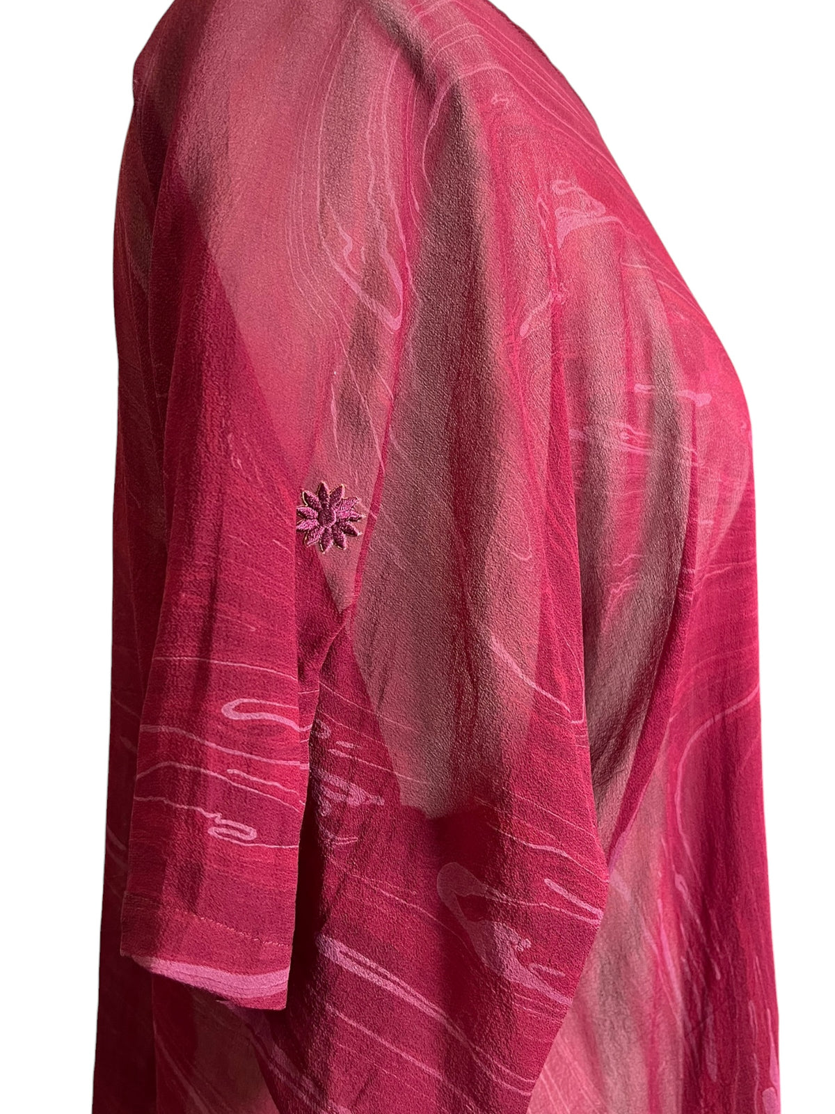 PRG8850 Sheer Avatar Pure Silk Side Slit Top by HOLD – Handmade ethical Side Slit Top from sariKNOTsari using upcycled silk. Designed in Canada for travel and slow fashion, loved from Toronto to LA to Sydney. Featuring Zsiska, Bryn Walker and Artisan Leather coats by Rejean Pepin, Pepin designs