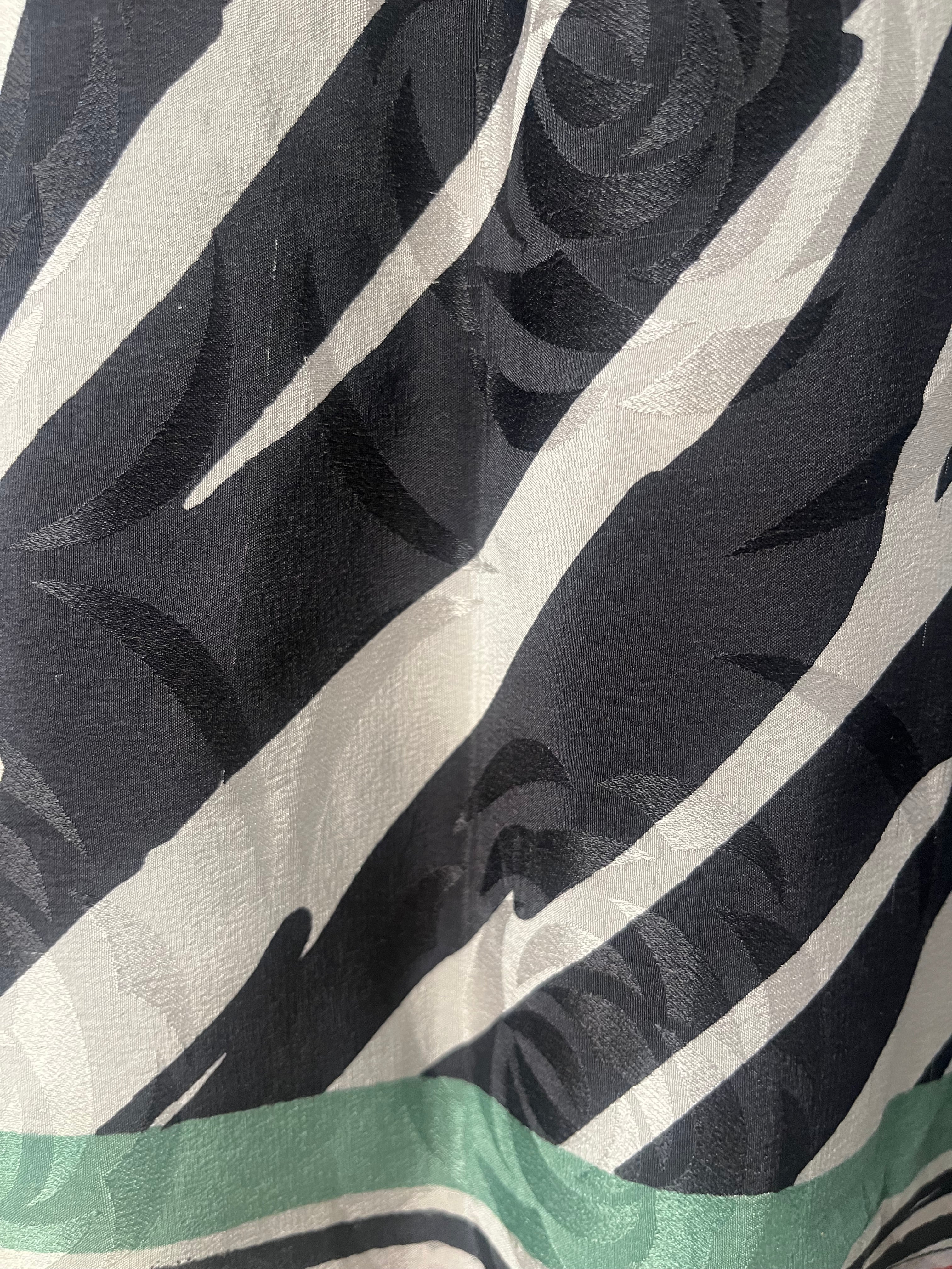 PRC6298 Avatar Pure Silk Capelet Poncho