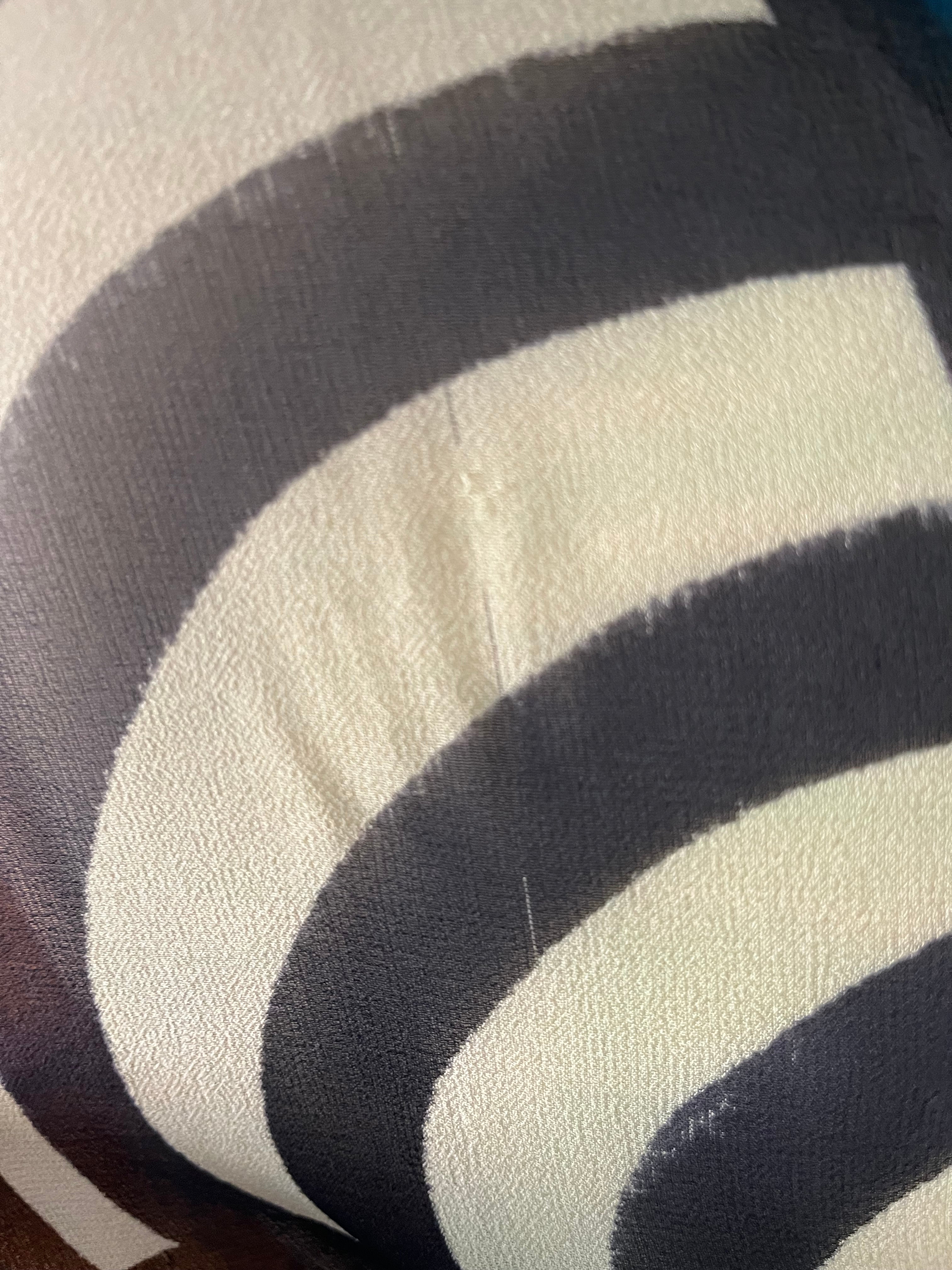 PRG6315 Sheer Wabi Sabi Pure Silk Side Slit Top