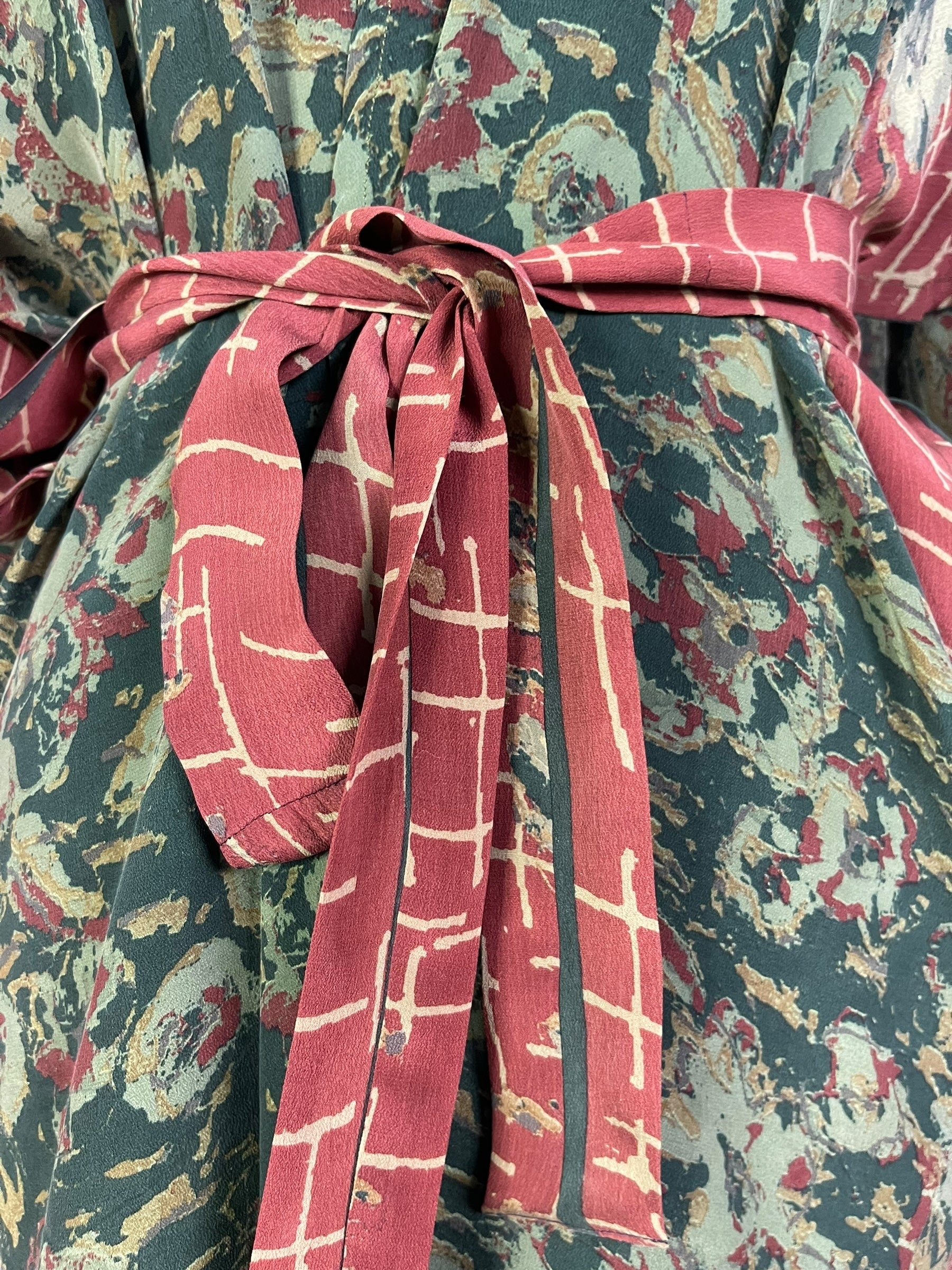 PRC6921 Avatar Pure Silk Kimono-Sleeved Jacket with Belt