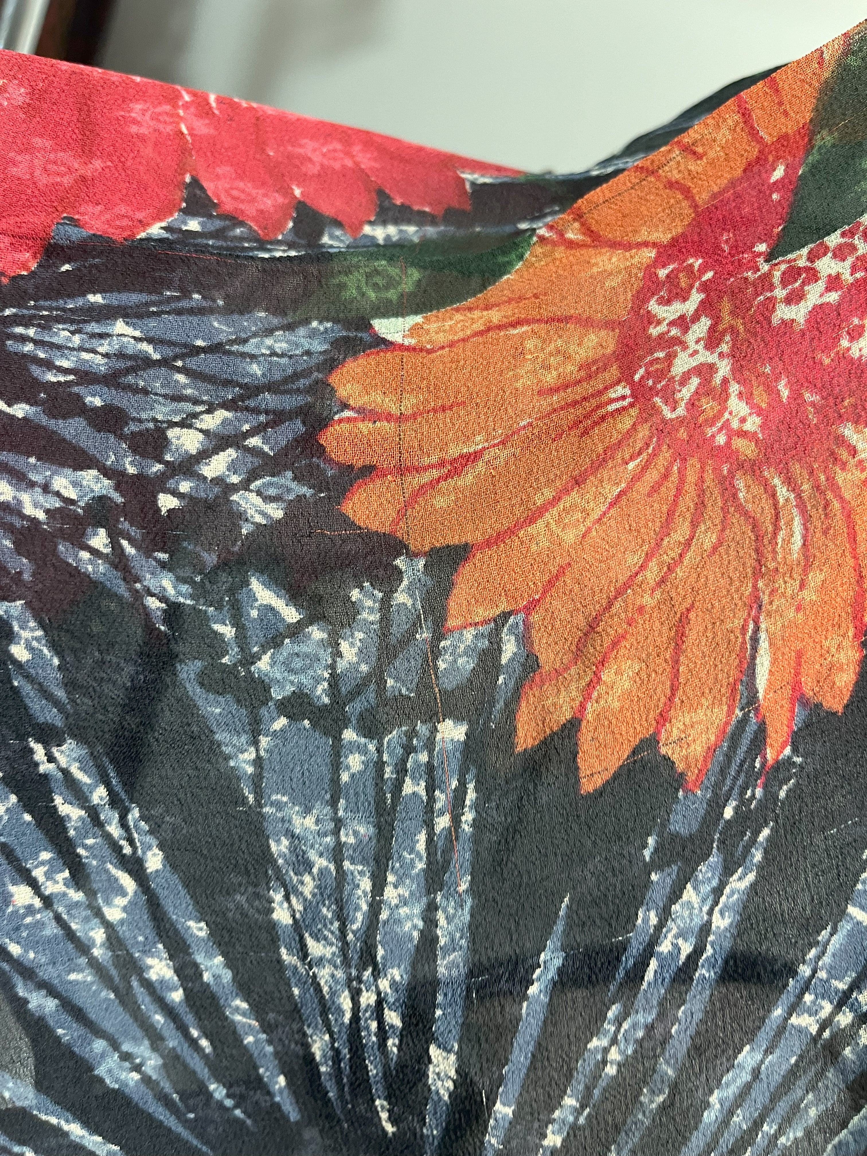 PRG7265 Sheer Wabi Sabi Pure Silk Side Slit Top