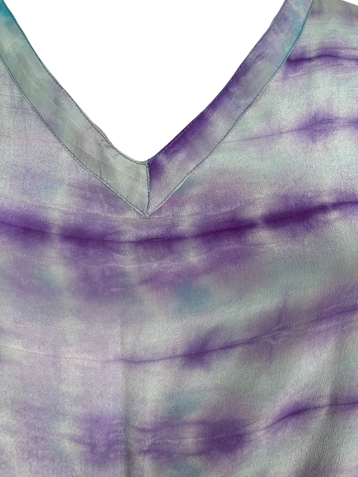 Releases Sunday at 8pm EST  PRC9246 Wabi Sabi Pure Silk Short Kaftan Tunic With Slits by LIVEOct16 – Handmade ethical Short Kaftan from sariKNOTsari using upcycled silk. Designed in Canada for travel and slow fashion, loved from Toronto to LA to Sydney. Featuring Zsiska, Bryn Walker and Artisan Leather coats by Rejean Pepin, Pepin designs