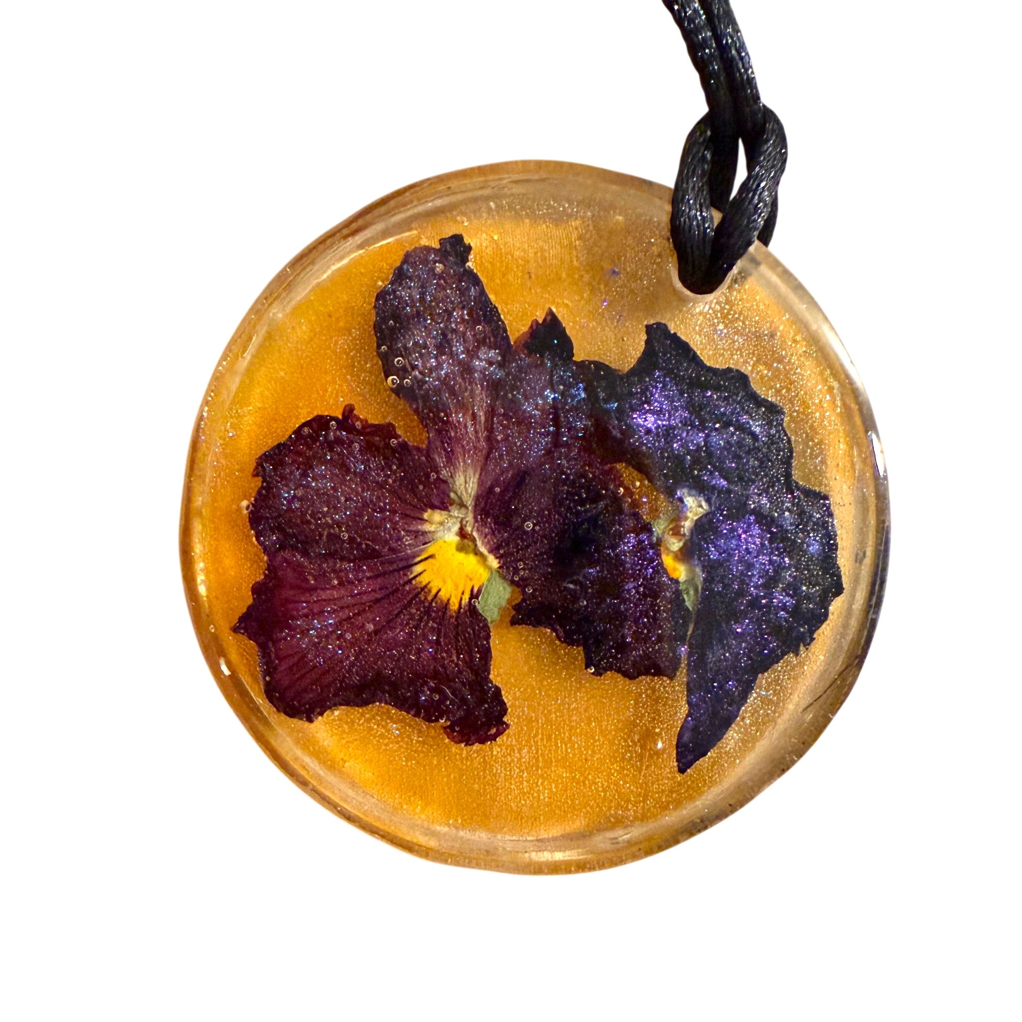 Lustrous Pansy Pendant