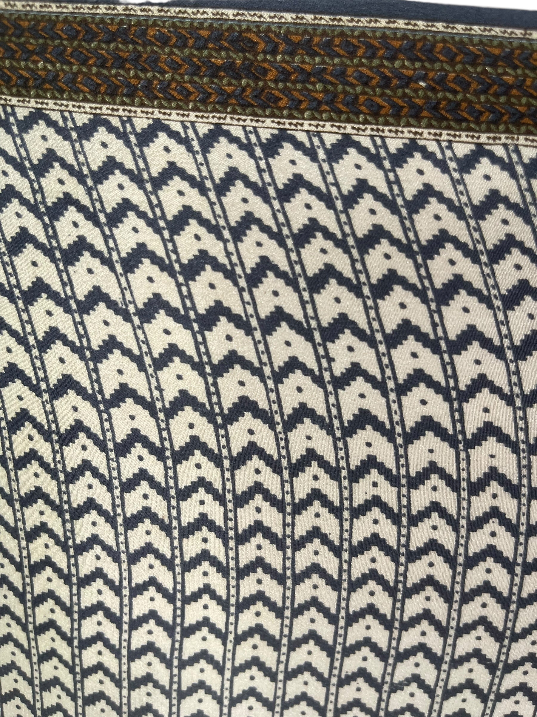 PRC8287 Avatar Pure Silk Bolero