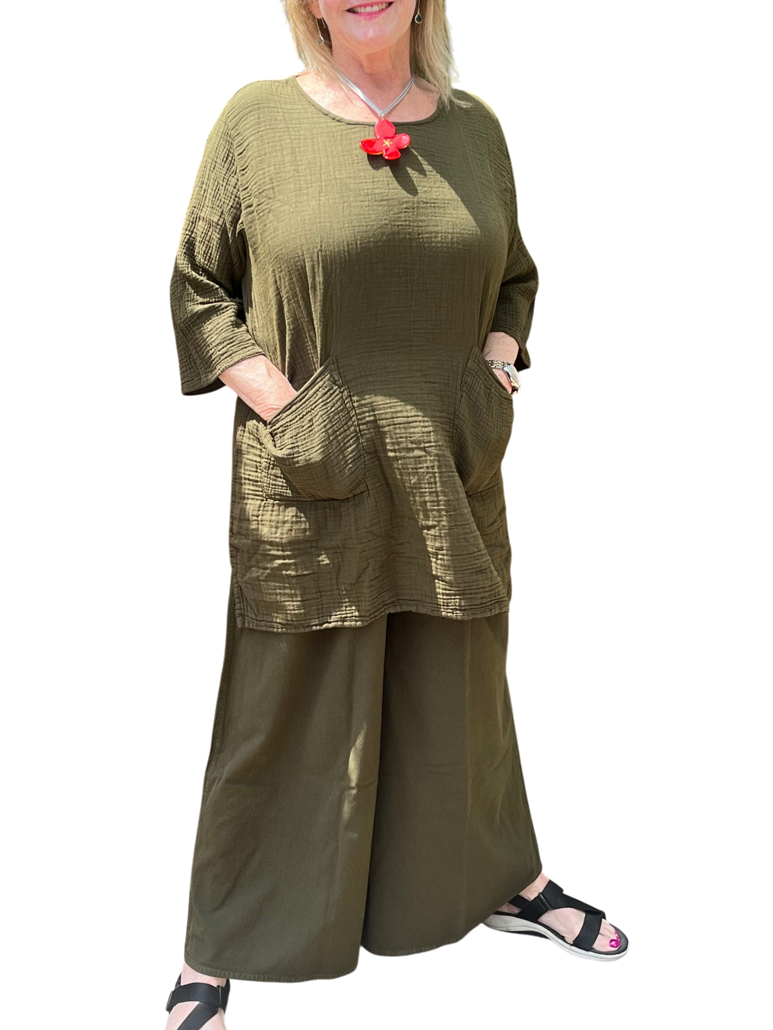 Olive Cotton Palazzo Pants by Creative Design – Handmade ethical Pants/Skirt from sariKNOTsari using upcycled silk. Designed in Canada for travel and slow fashion, loved from Toronto to LA to Sydney. Featuring Zsiska, Bryn Walker and Artisan Leather coats by Rejean Pepin, Pepin designs